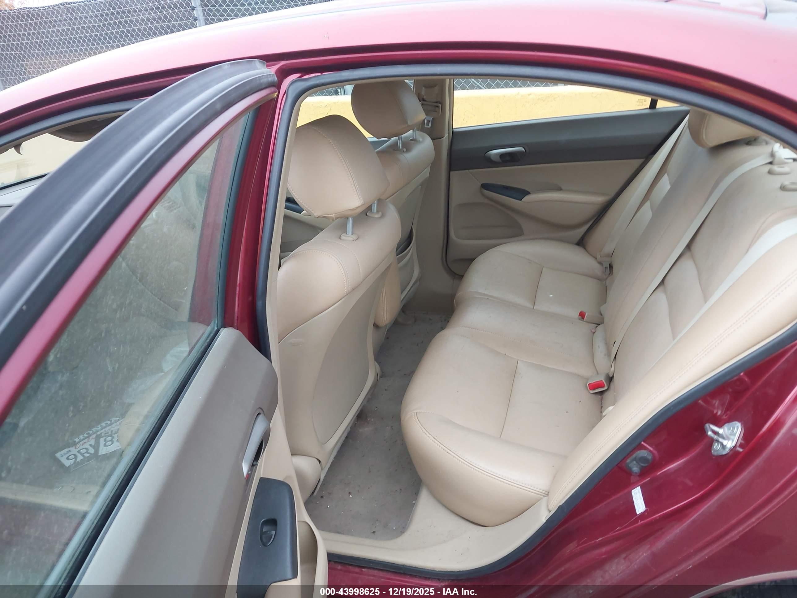 HONDA CIVIC image 8