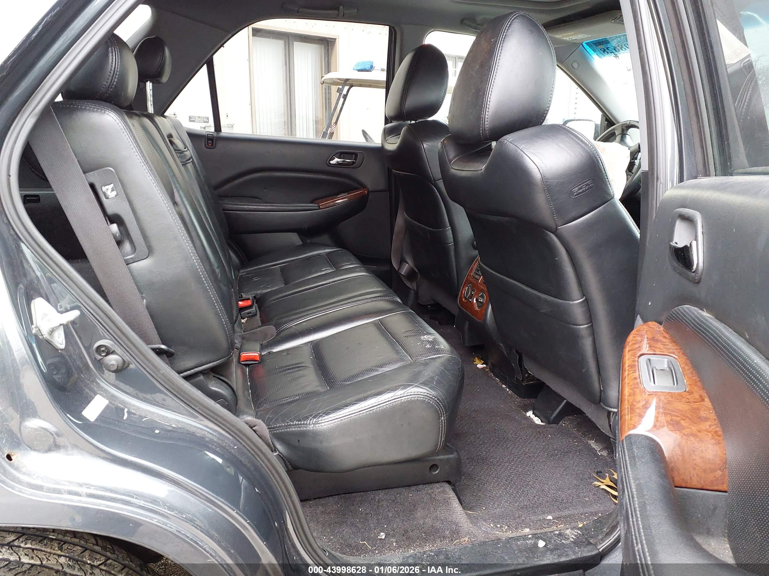 ACURA MDX image 8