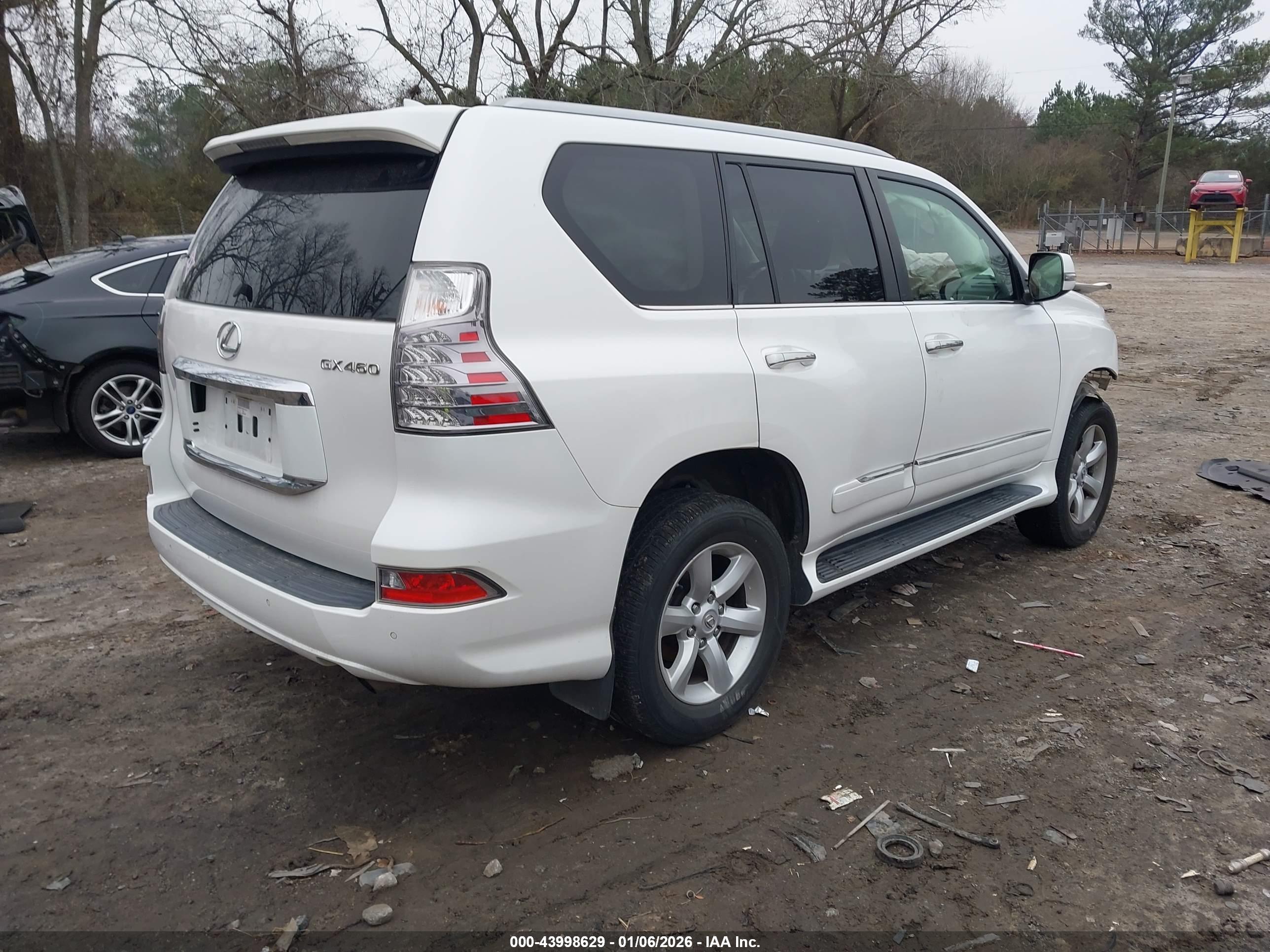 LEXUS GX image 4