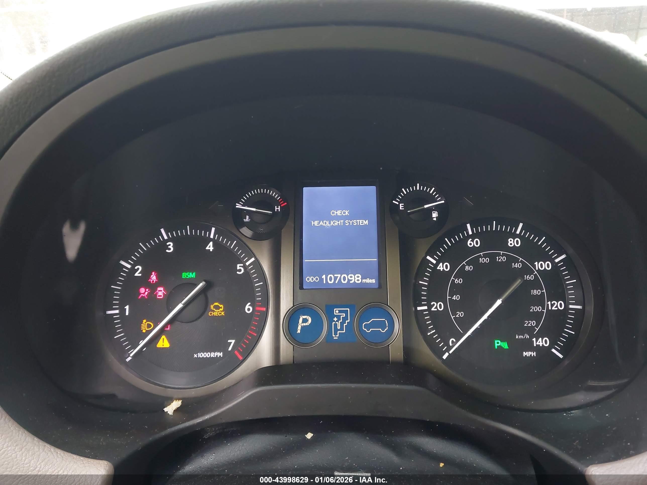 LEXUS GX image 7