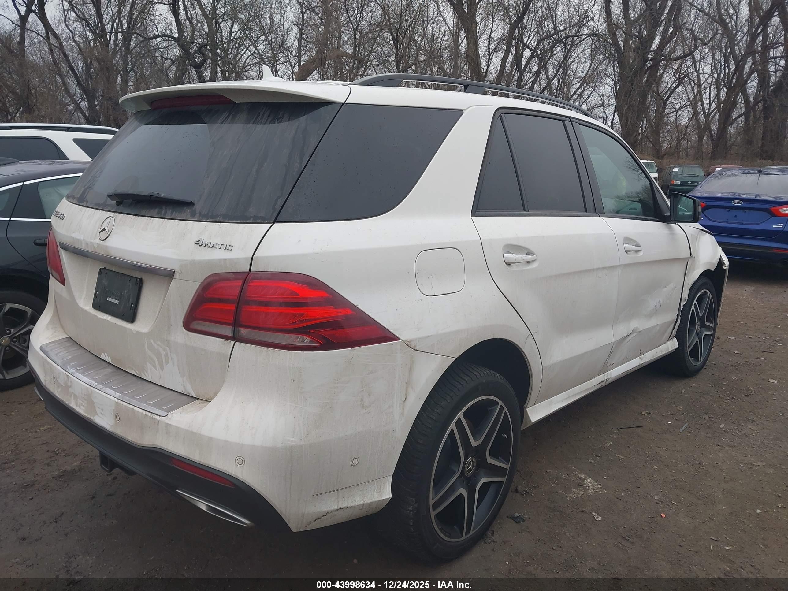 MERCEDES-BENZ GLE image 4