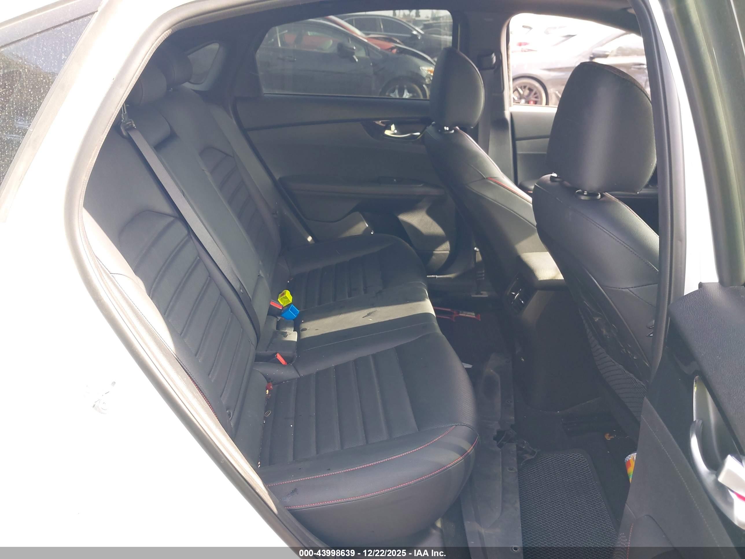 KIA FORTE image 8