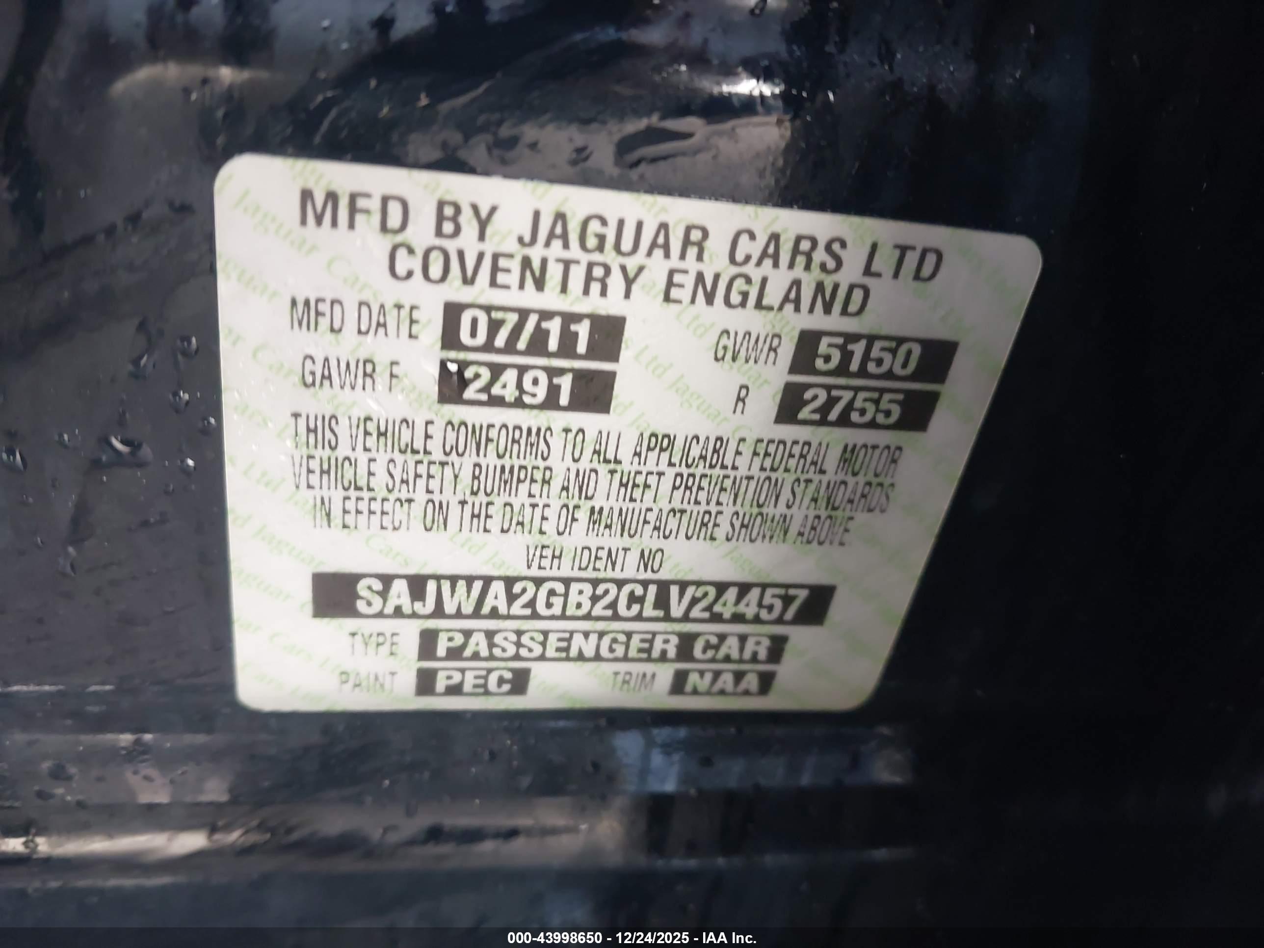JAGUAR XJ image 9