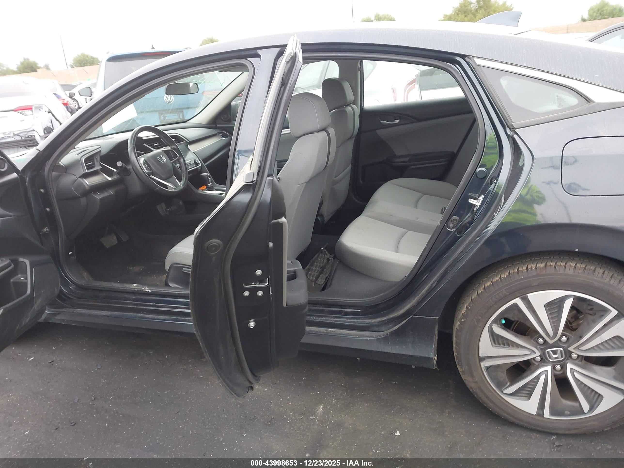 HONDA CIVIC image 8