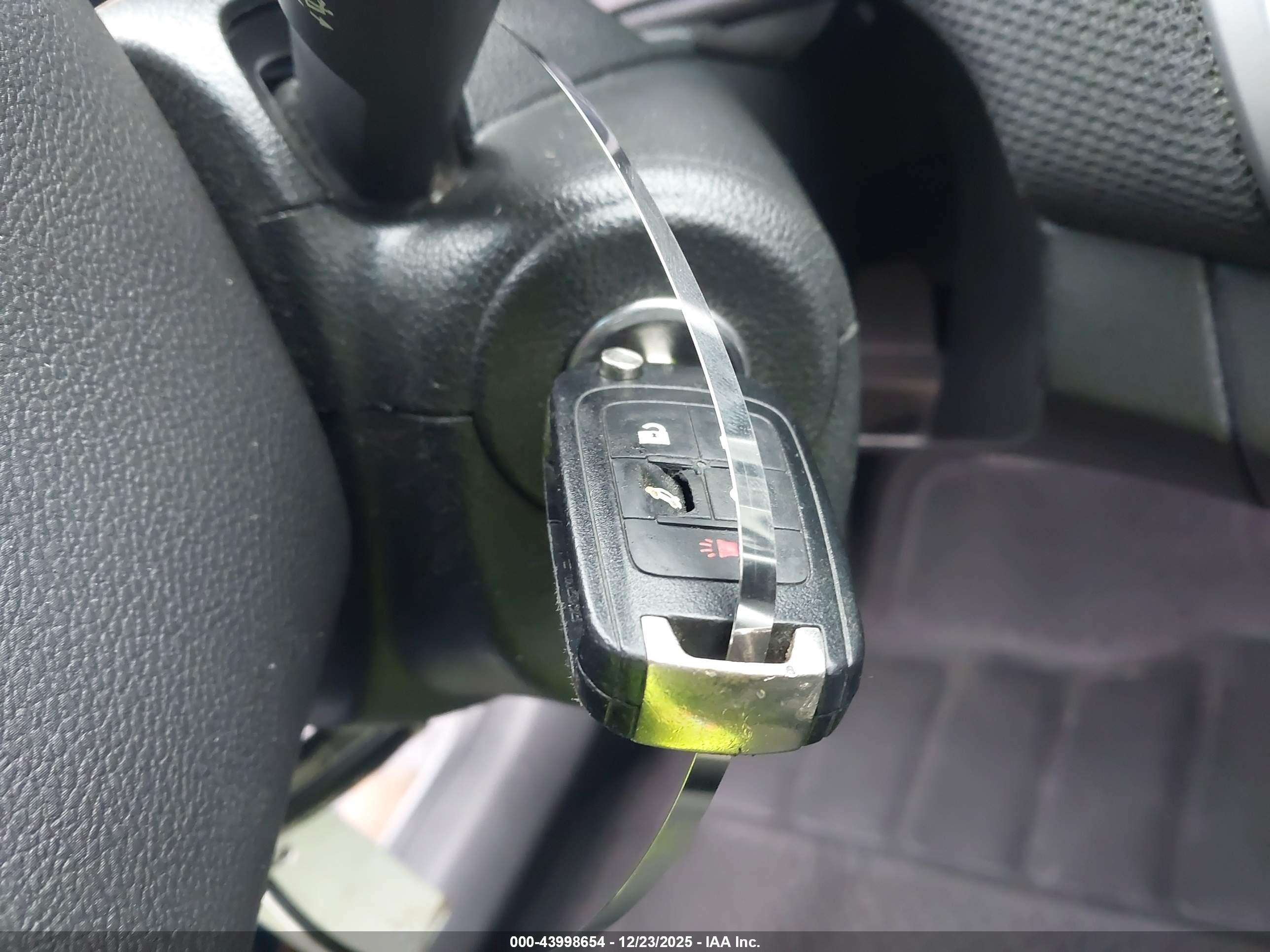 CHEVROLET CRUZE image 11