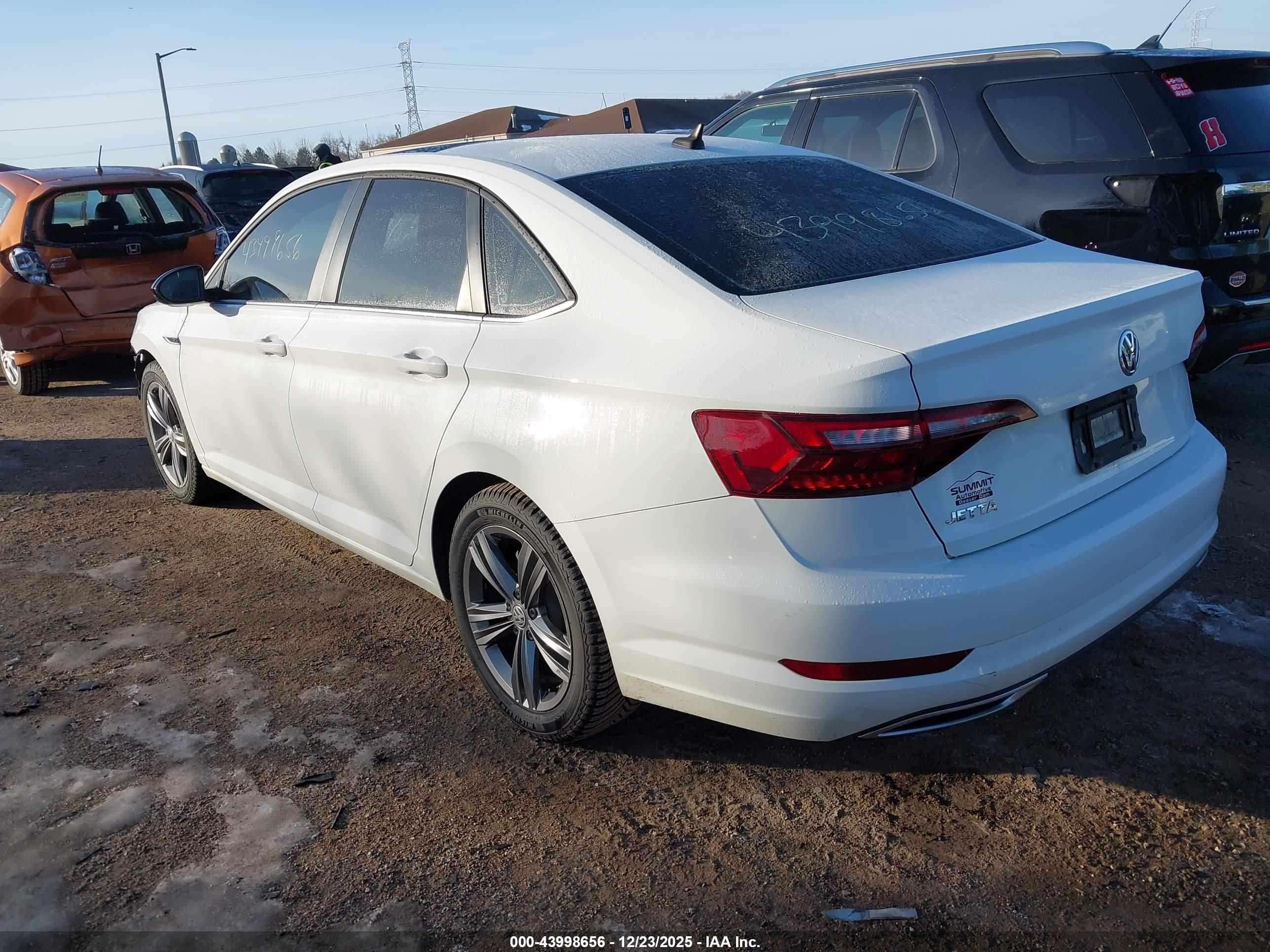 VOLKSWAGEN JETTA image 3