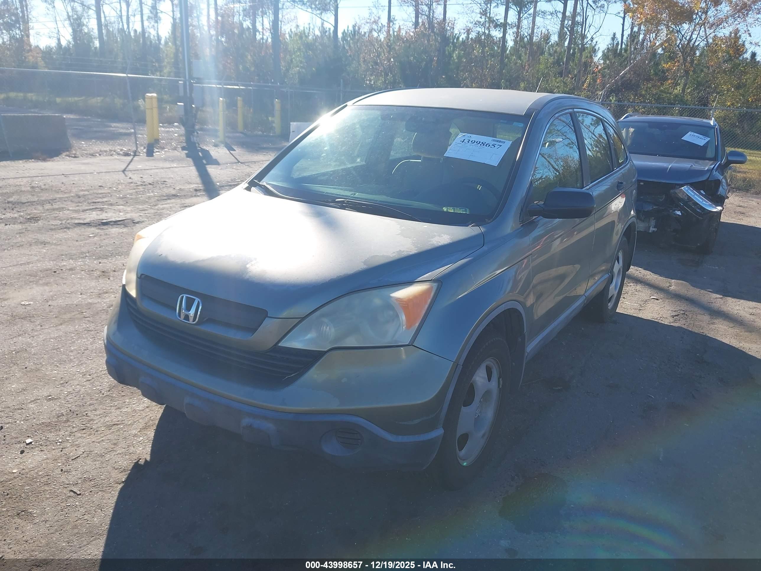HONDA CR-V image 2