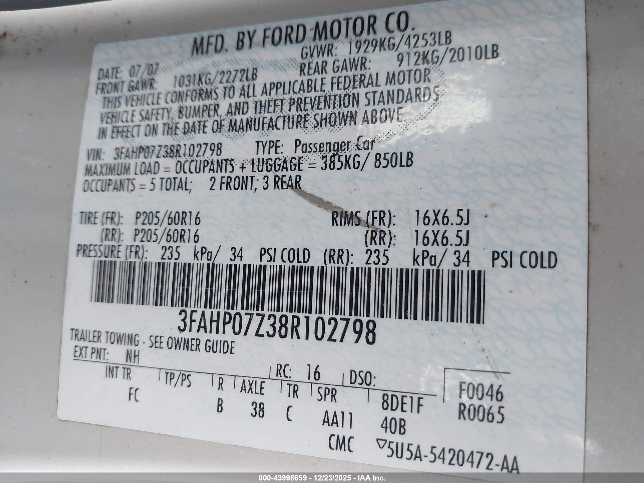 FORD FUSION image 9