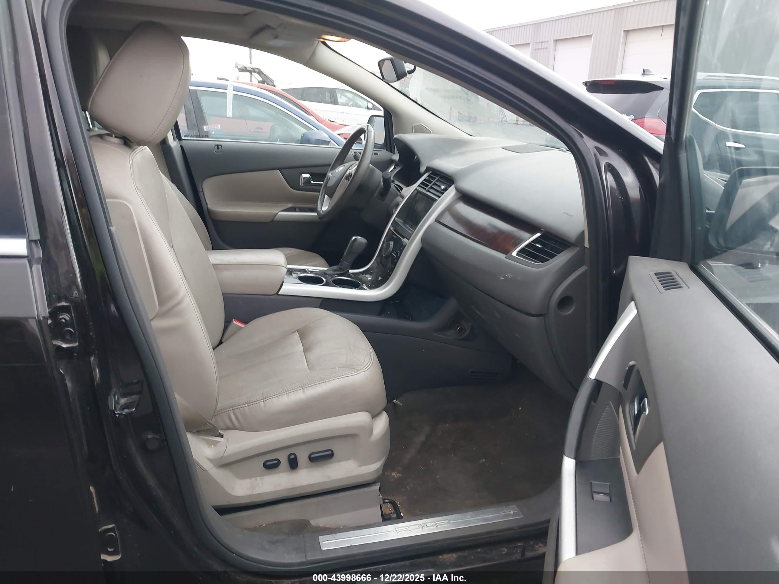 FORD EDGE image 5