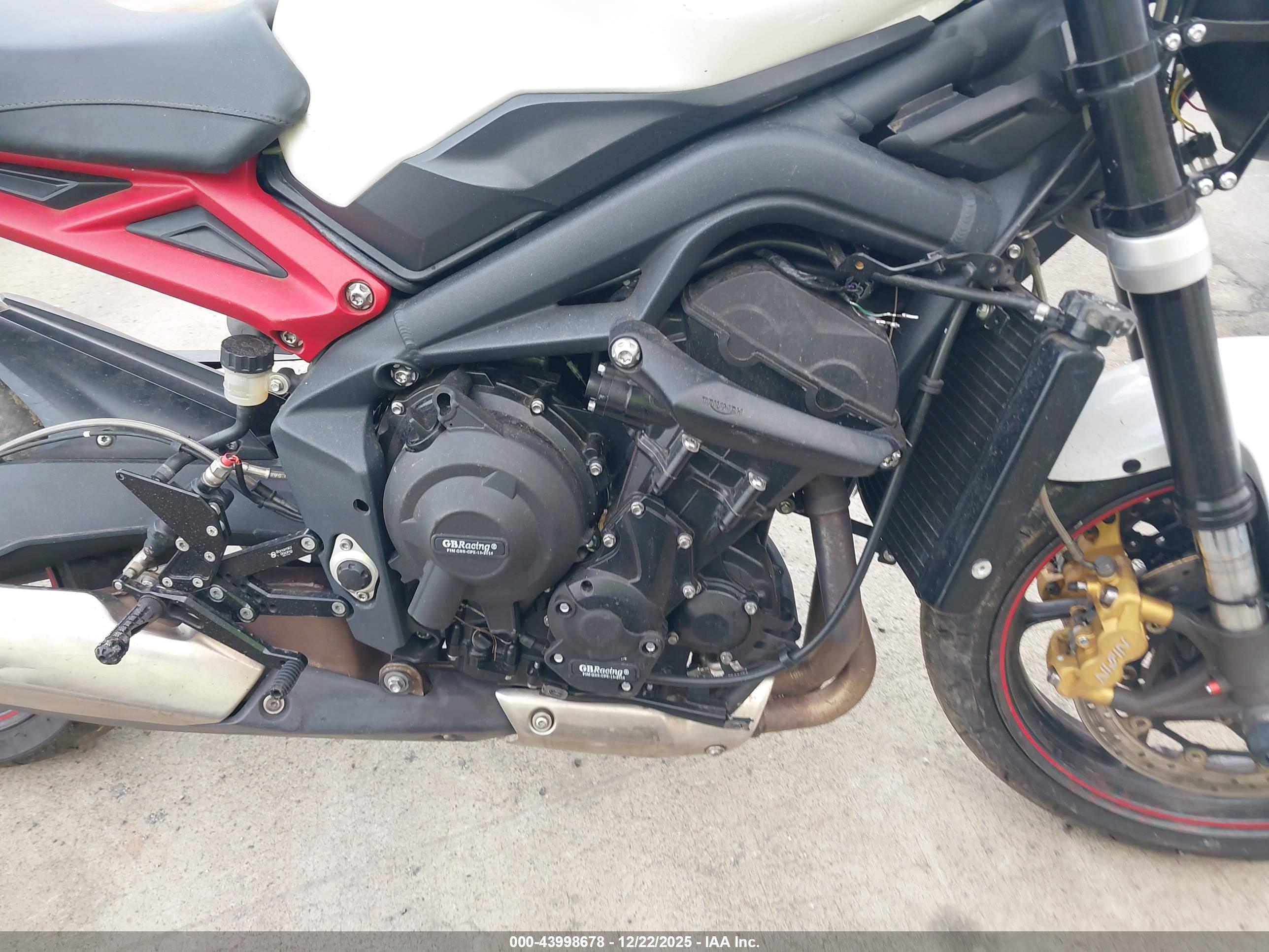 TRIUMPH MOTORCYCLE image 8