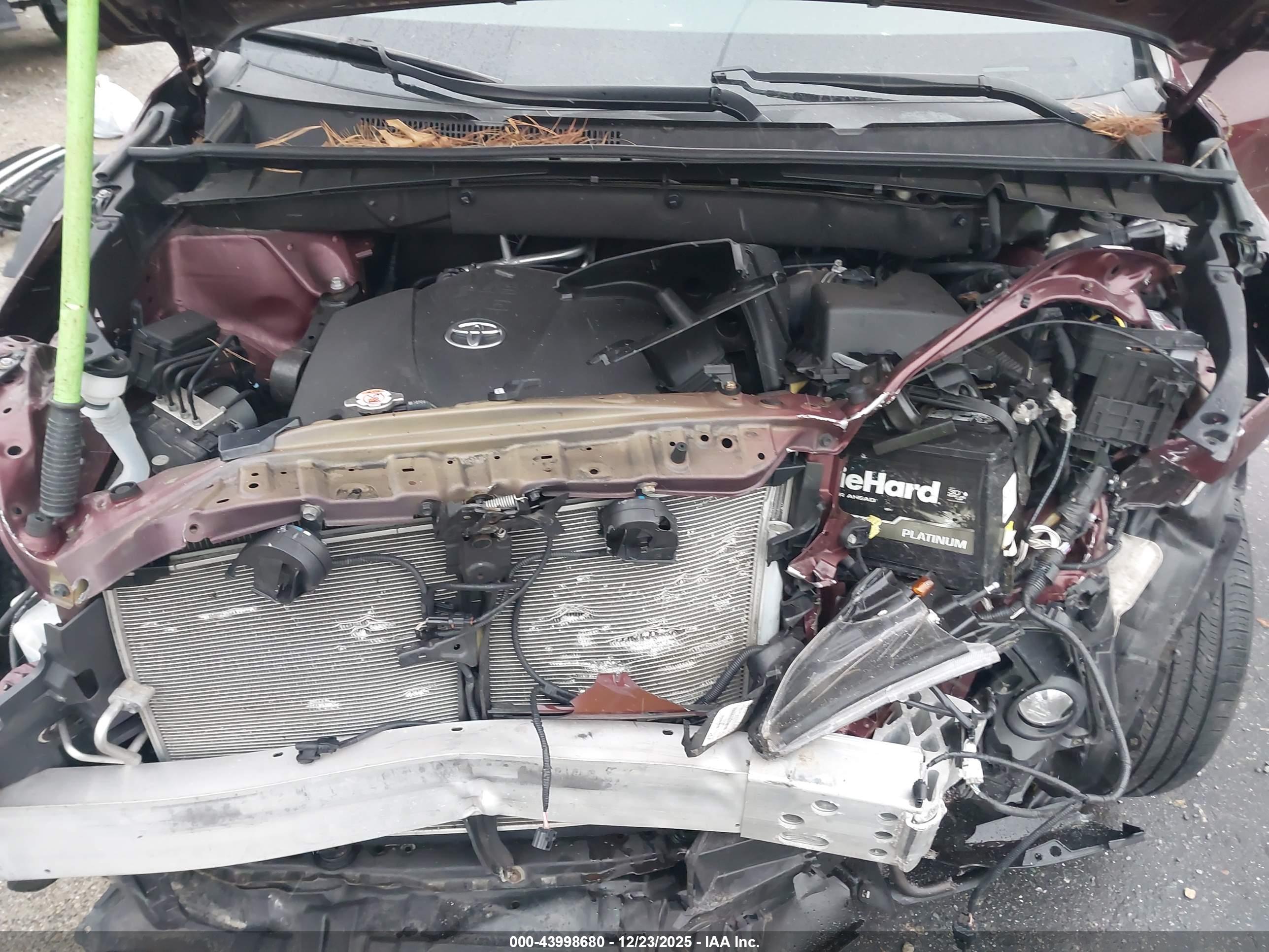 TOYOTA HIGHLANDER image 10