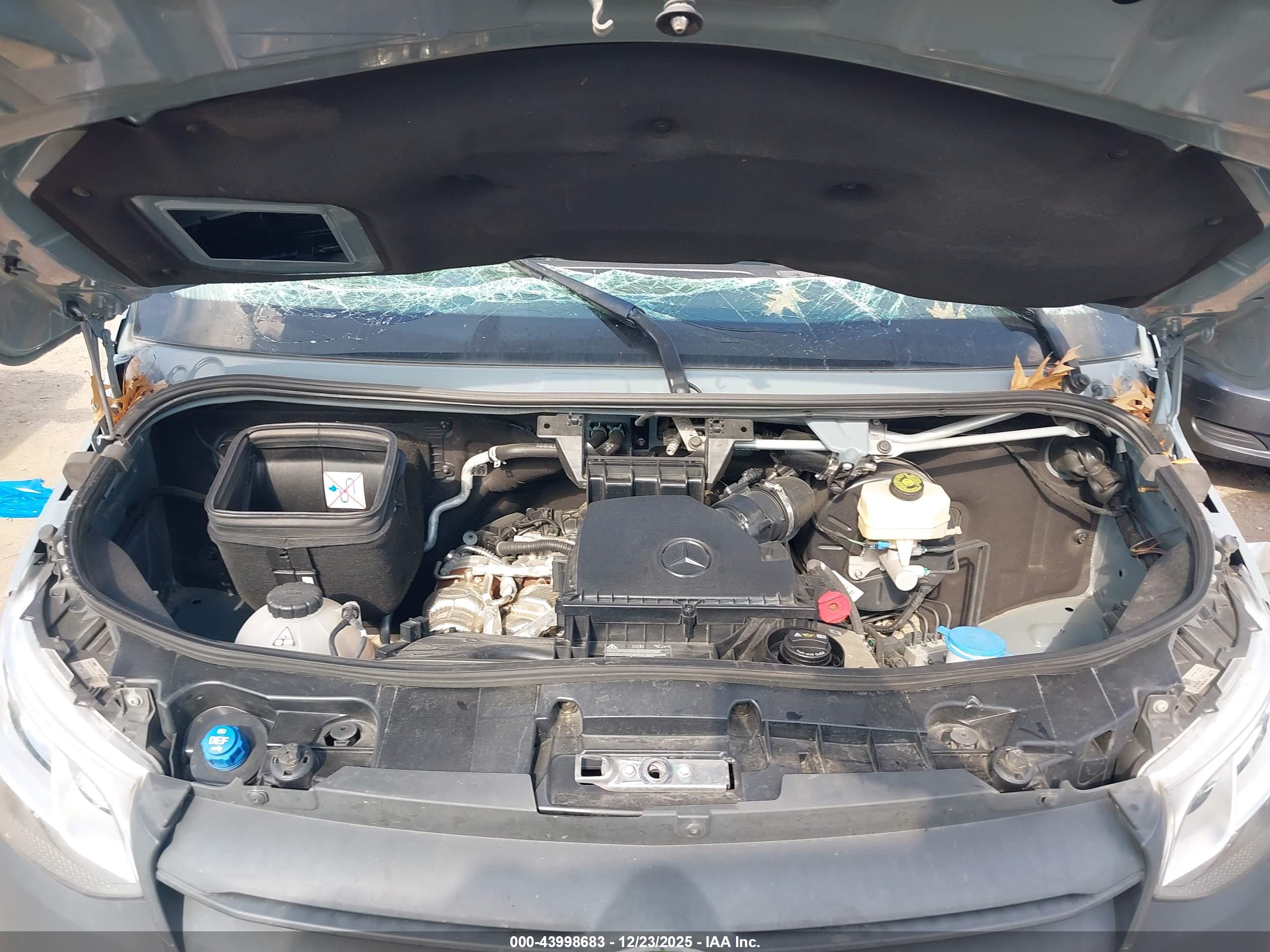 MERCEDES-BENZ SPRINTER image 10