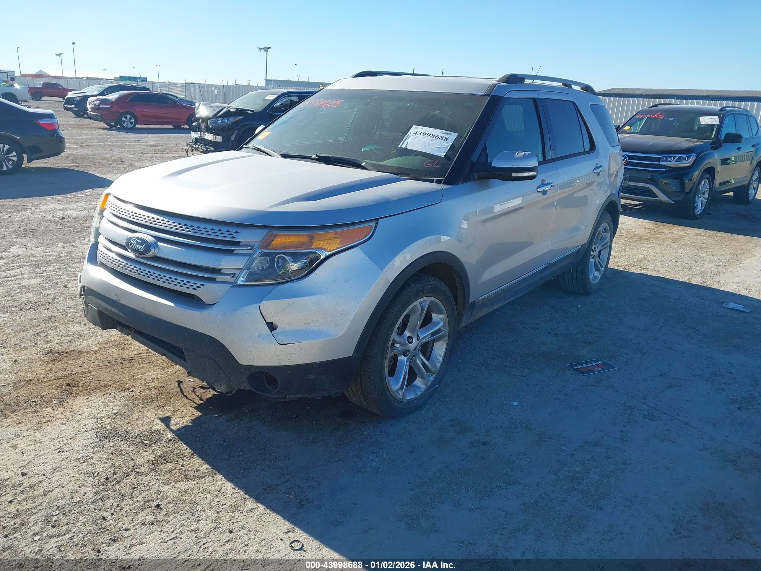 FORD EXPLORER image 2