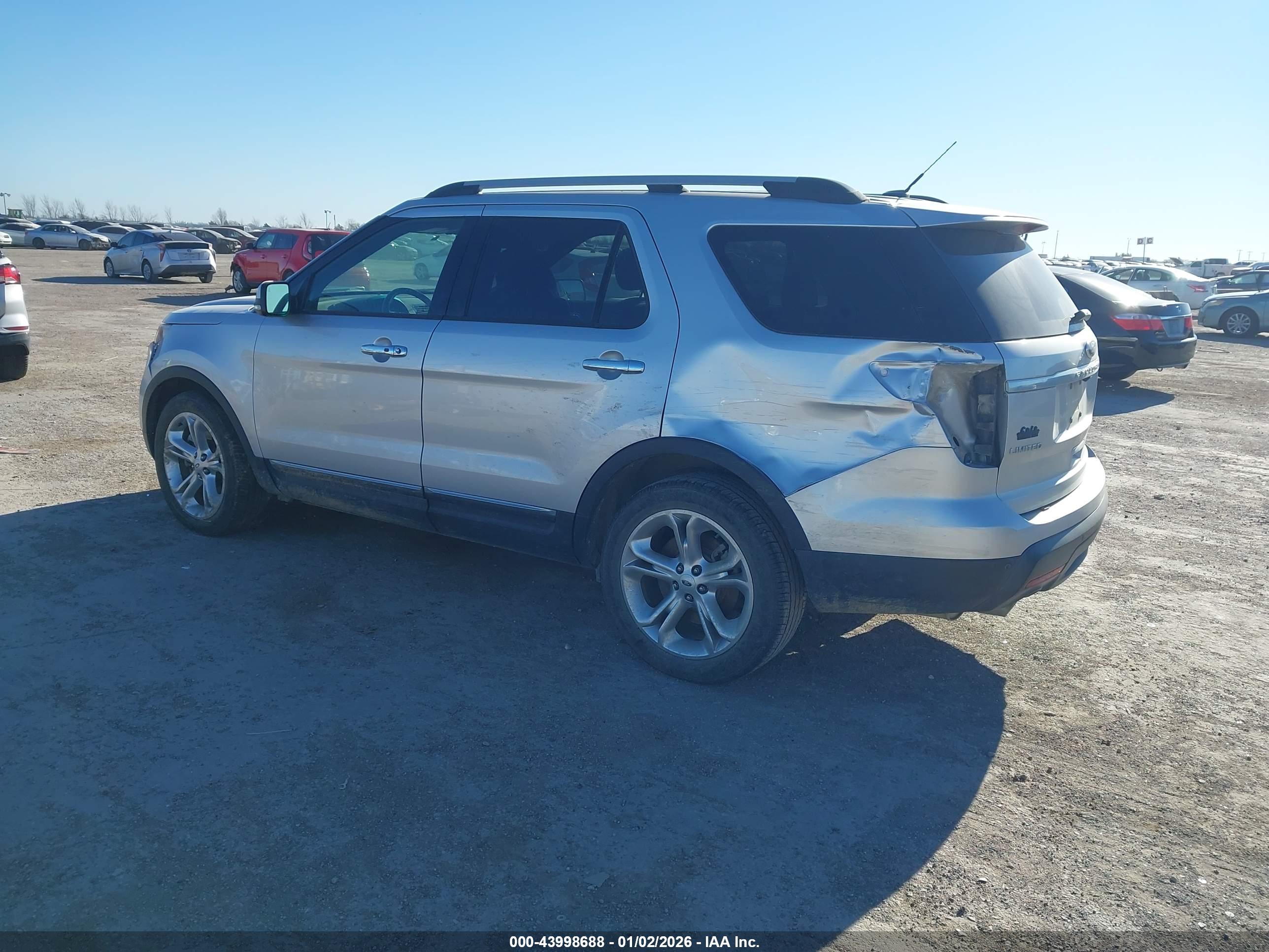 FORD EXPLORER image 3
