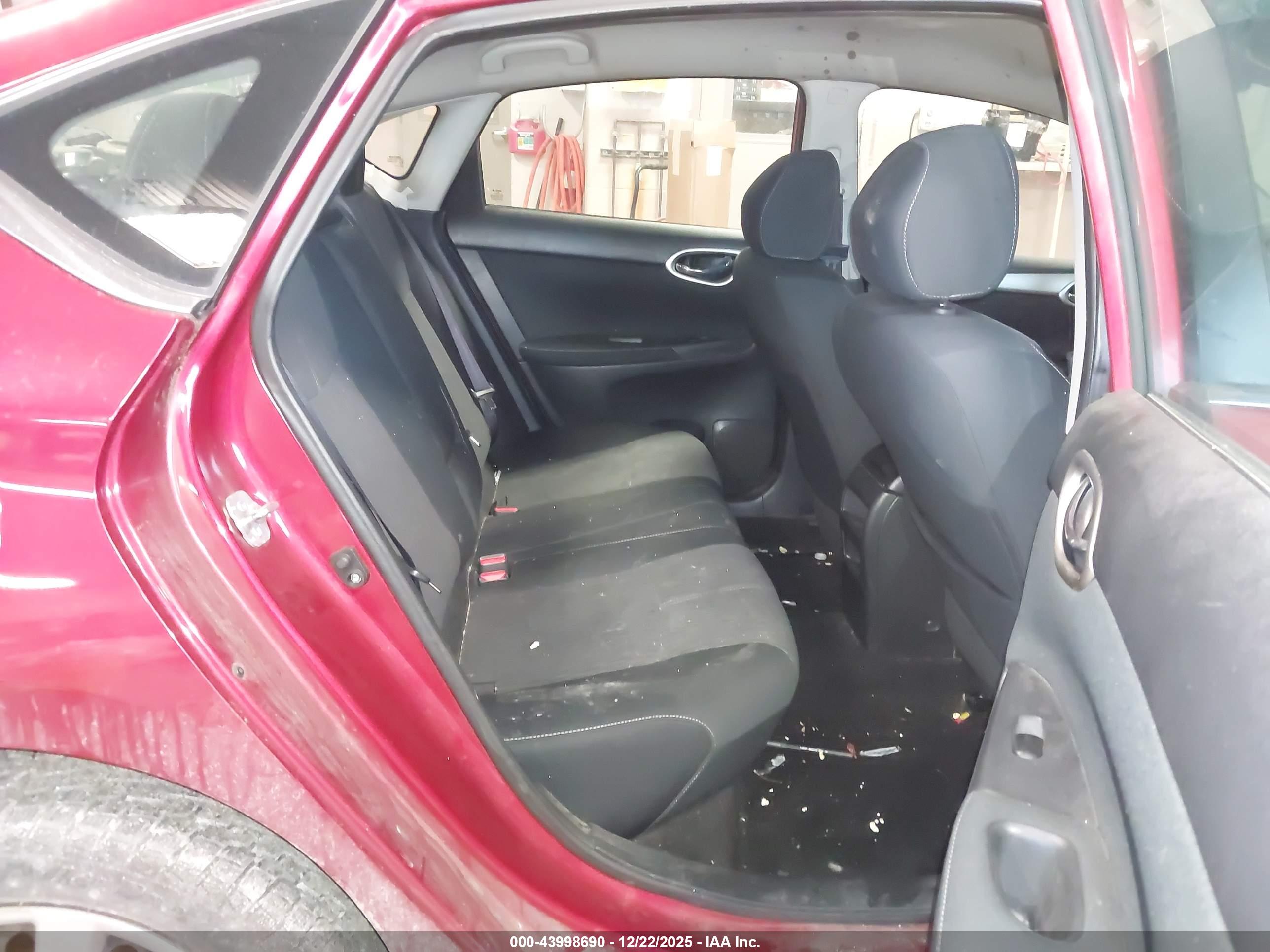 NISSAN SENTRA image 8