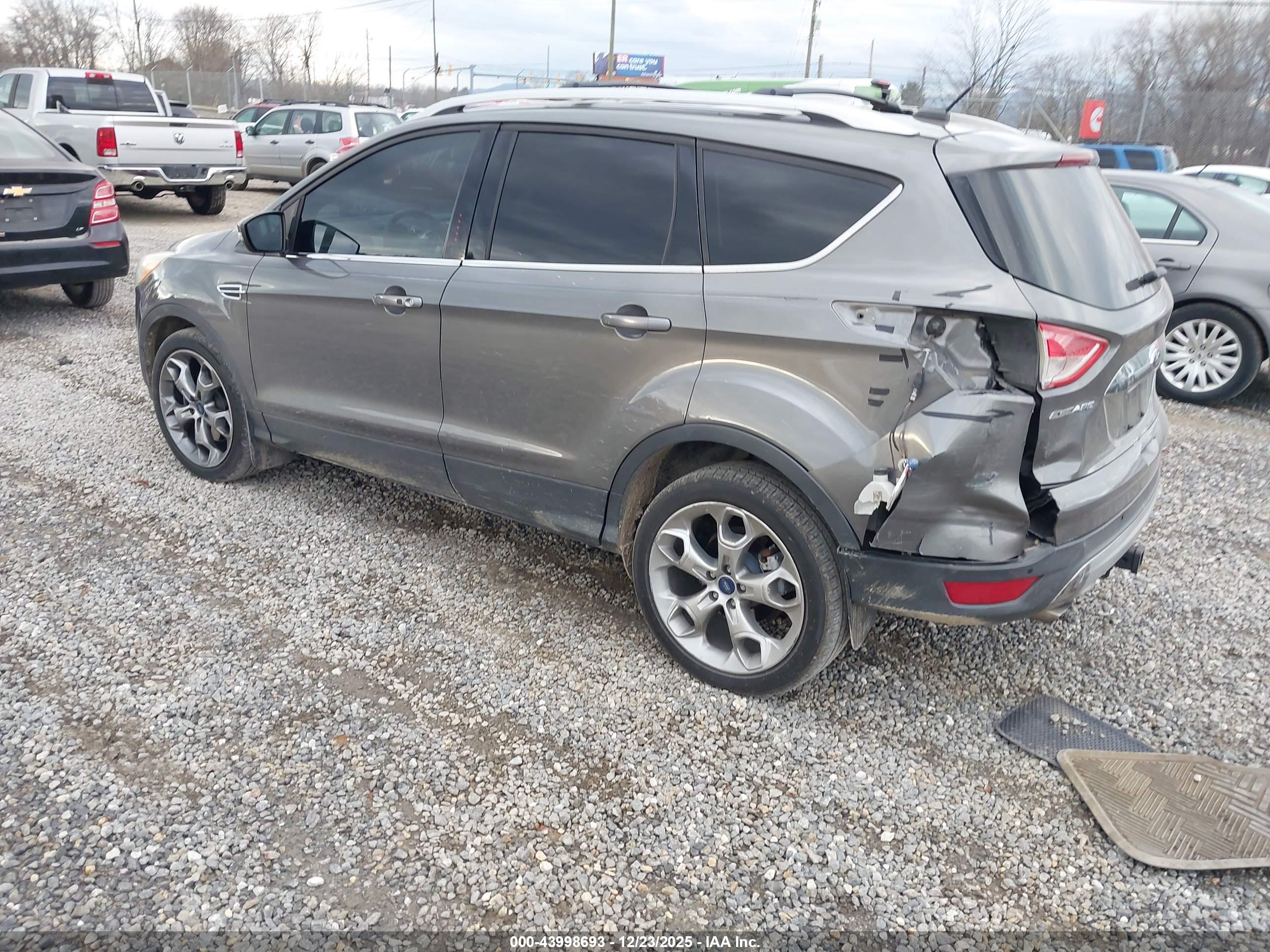 FORD ESCAPE image 3