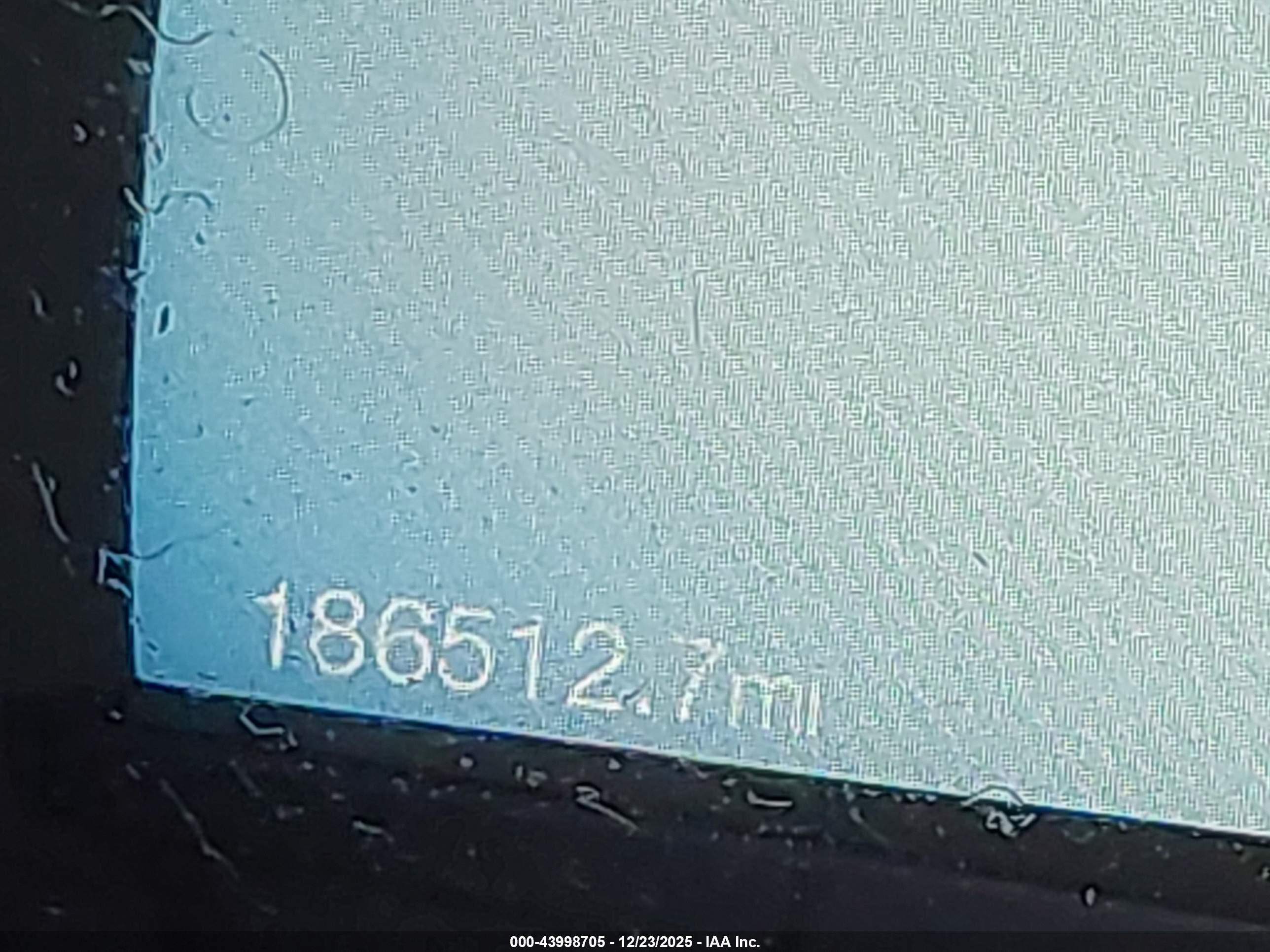 FORD FUSION image 7