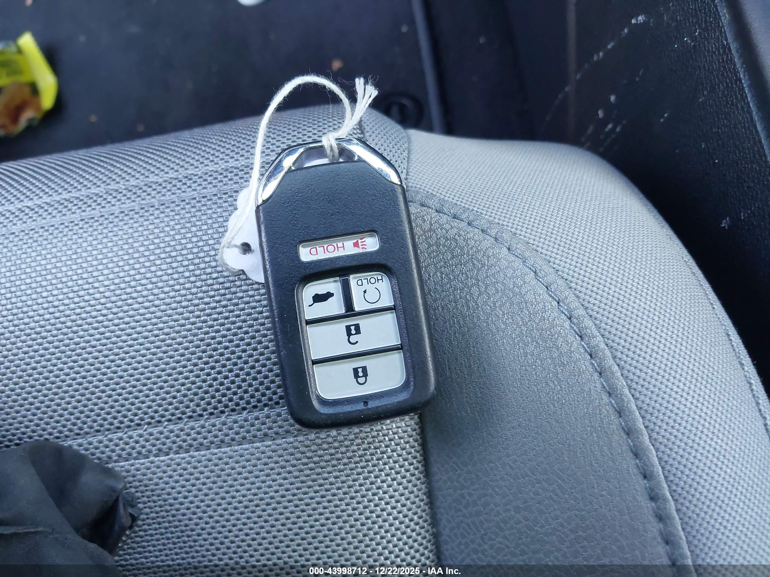 HONDA CR-V image 11