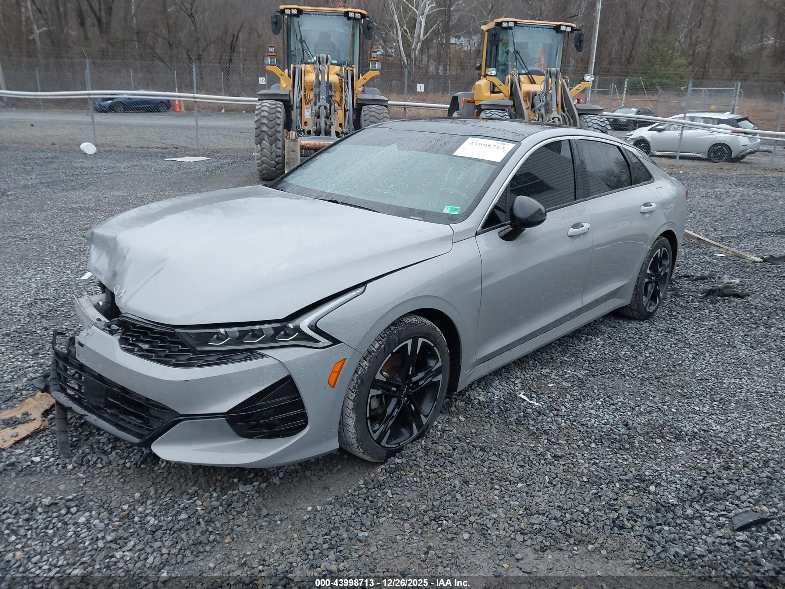 KIA K5 image 2