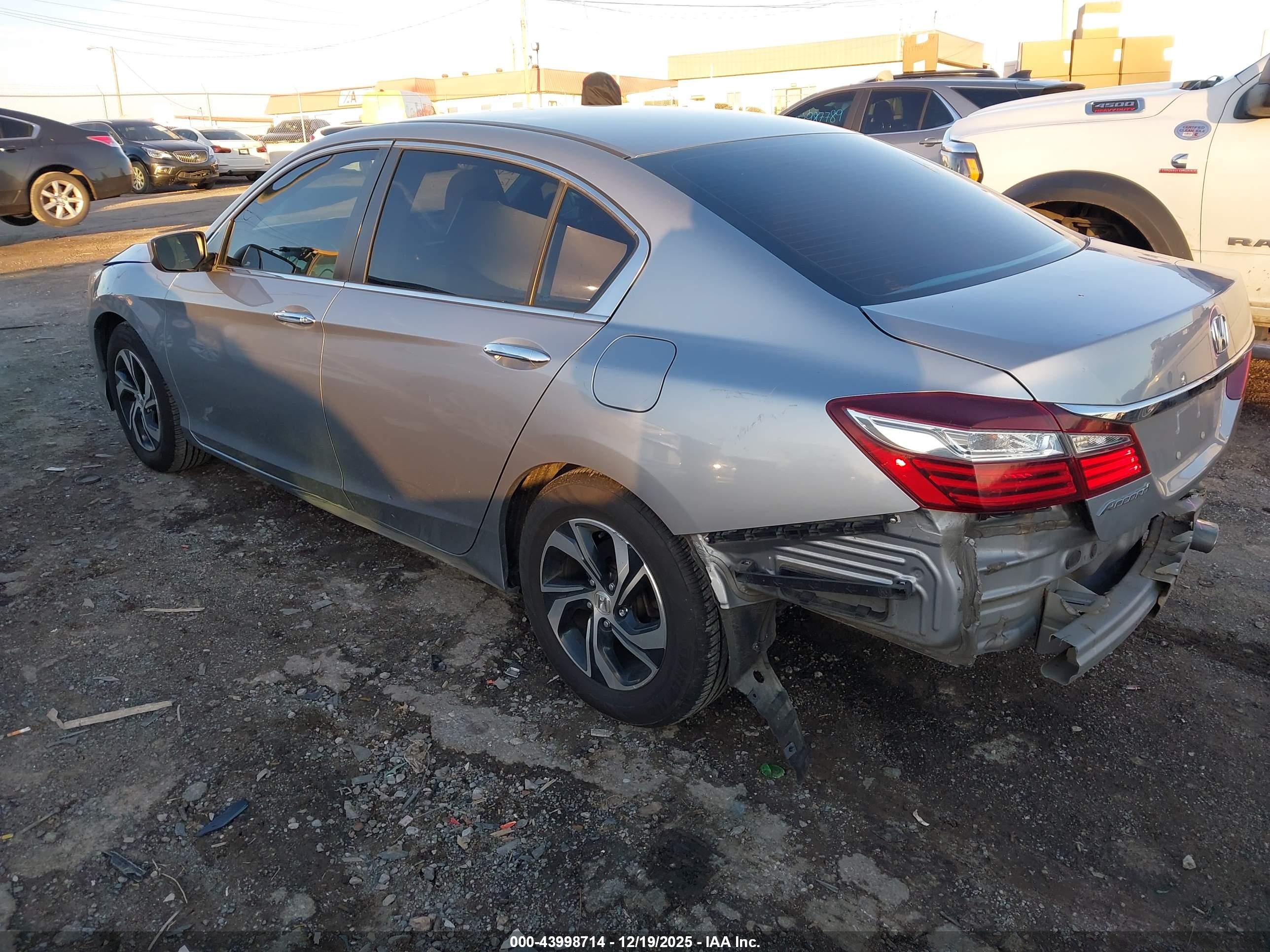 HONDA ACCORD image 3
