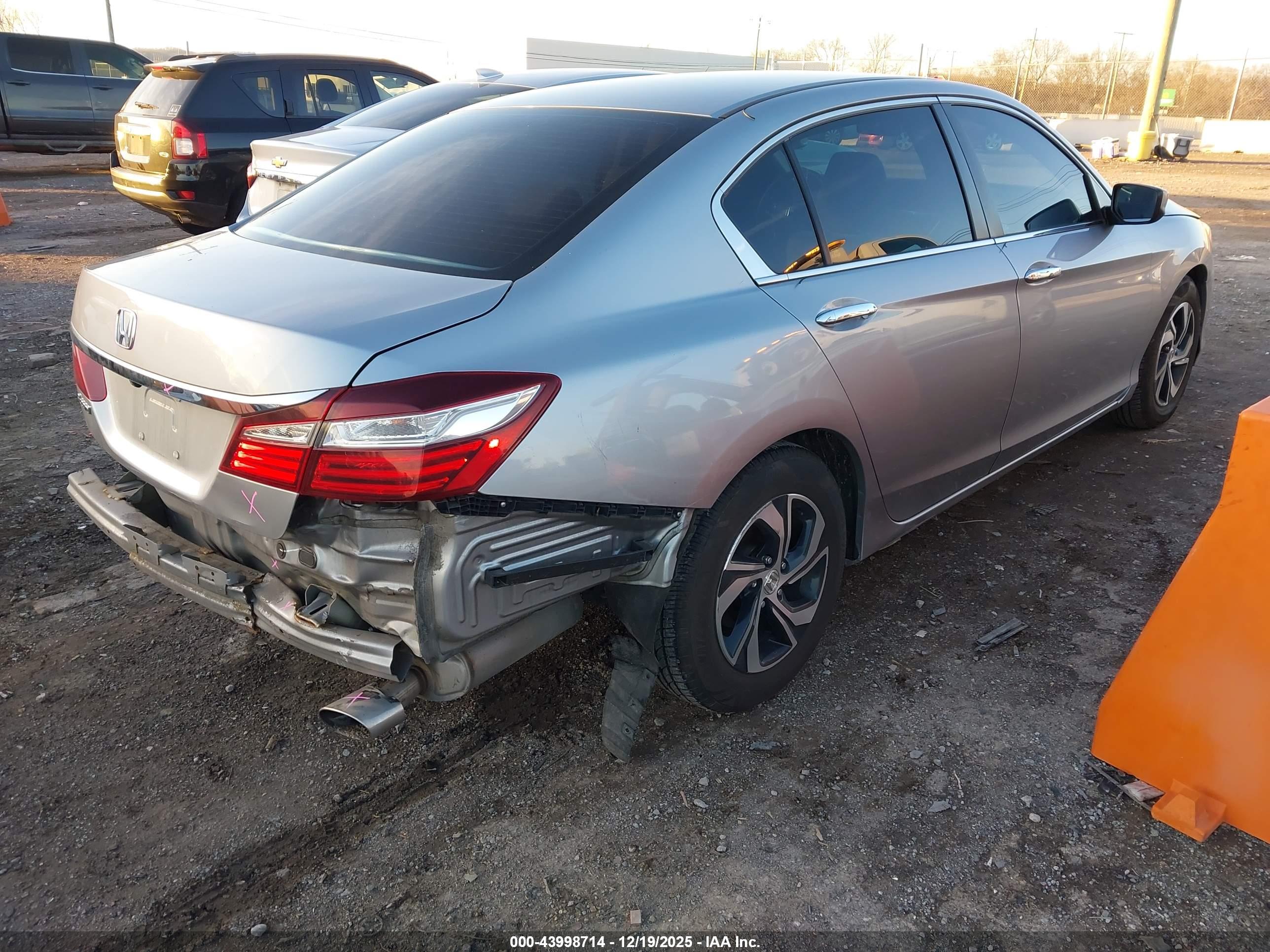 HONDA ACCORD image 4