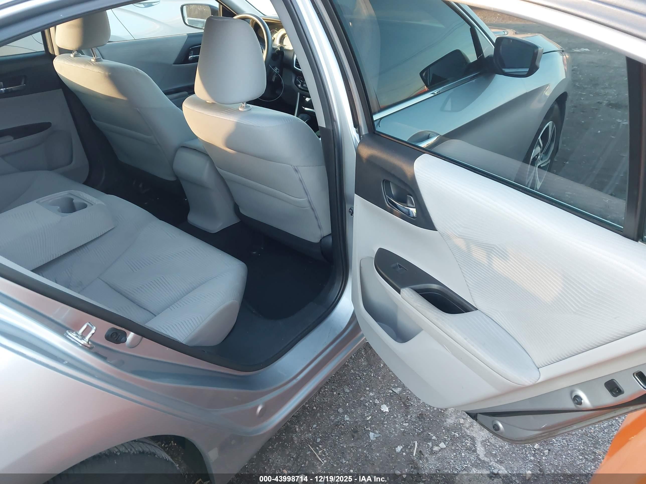 HONDA ACCORD image 8