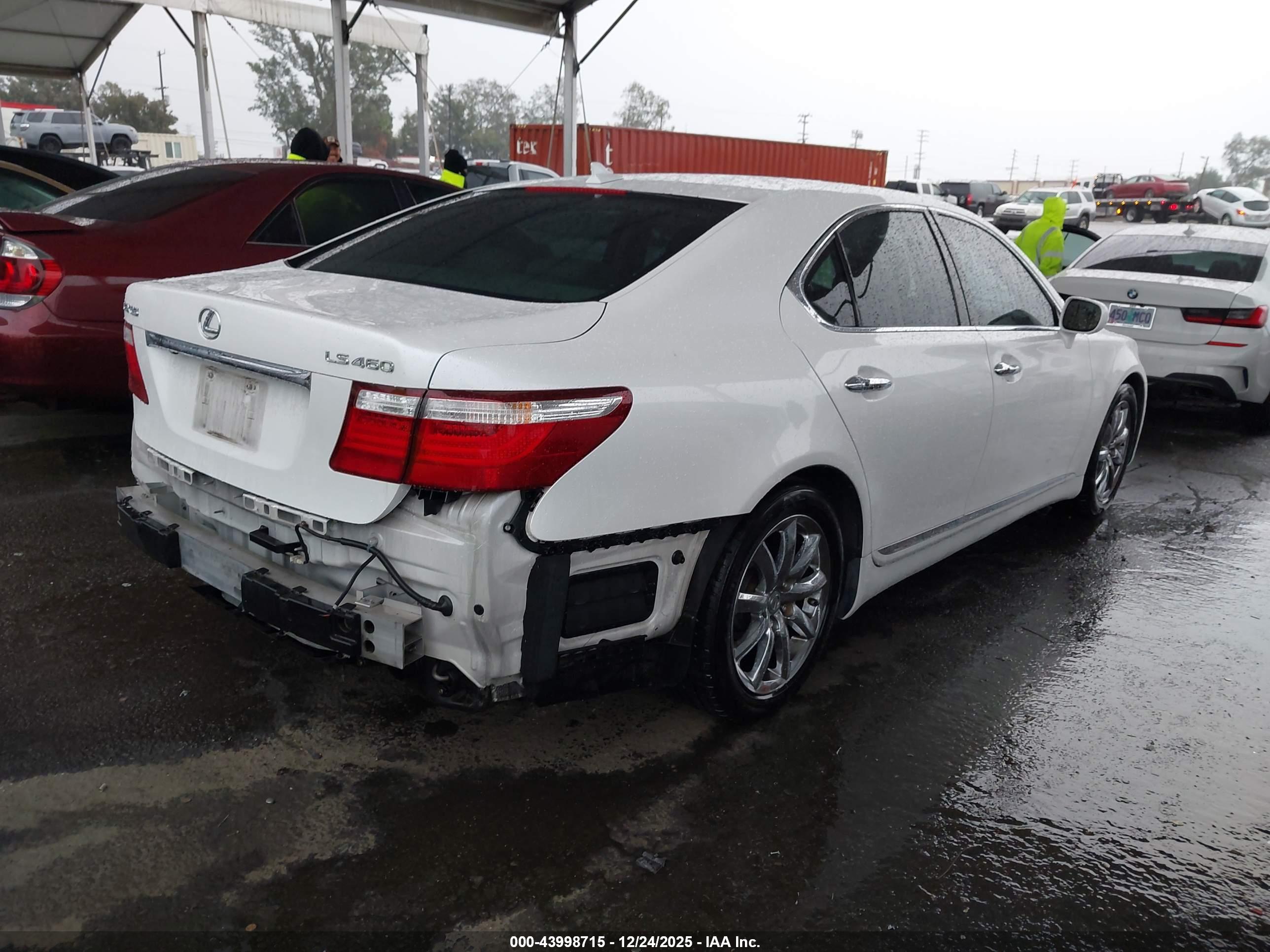 LEXUS LS image 4