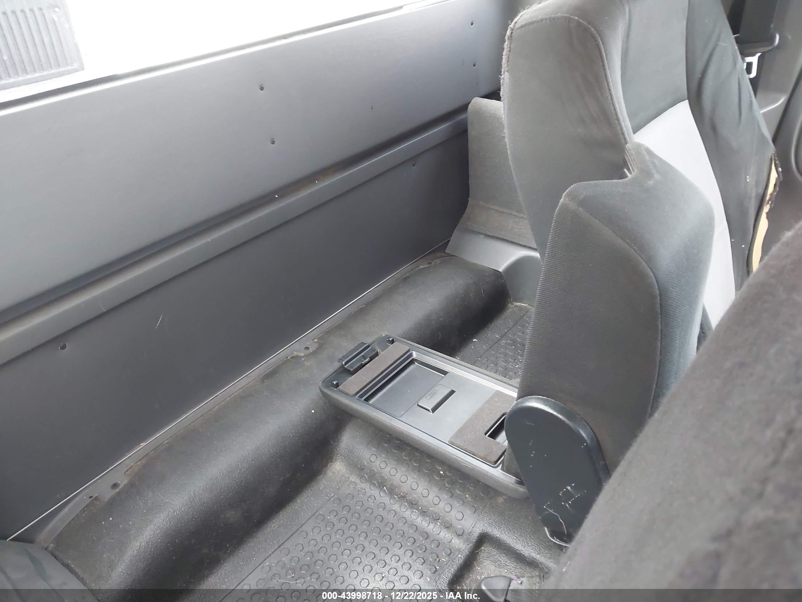 FORD RANGER image 8