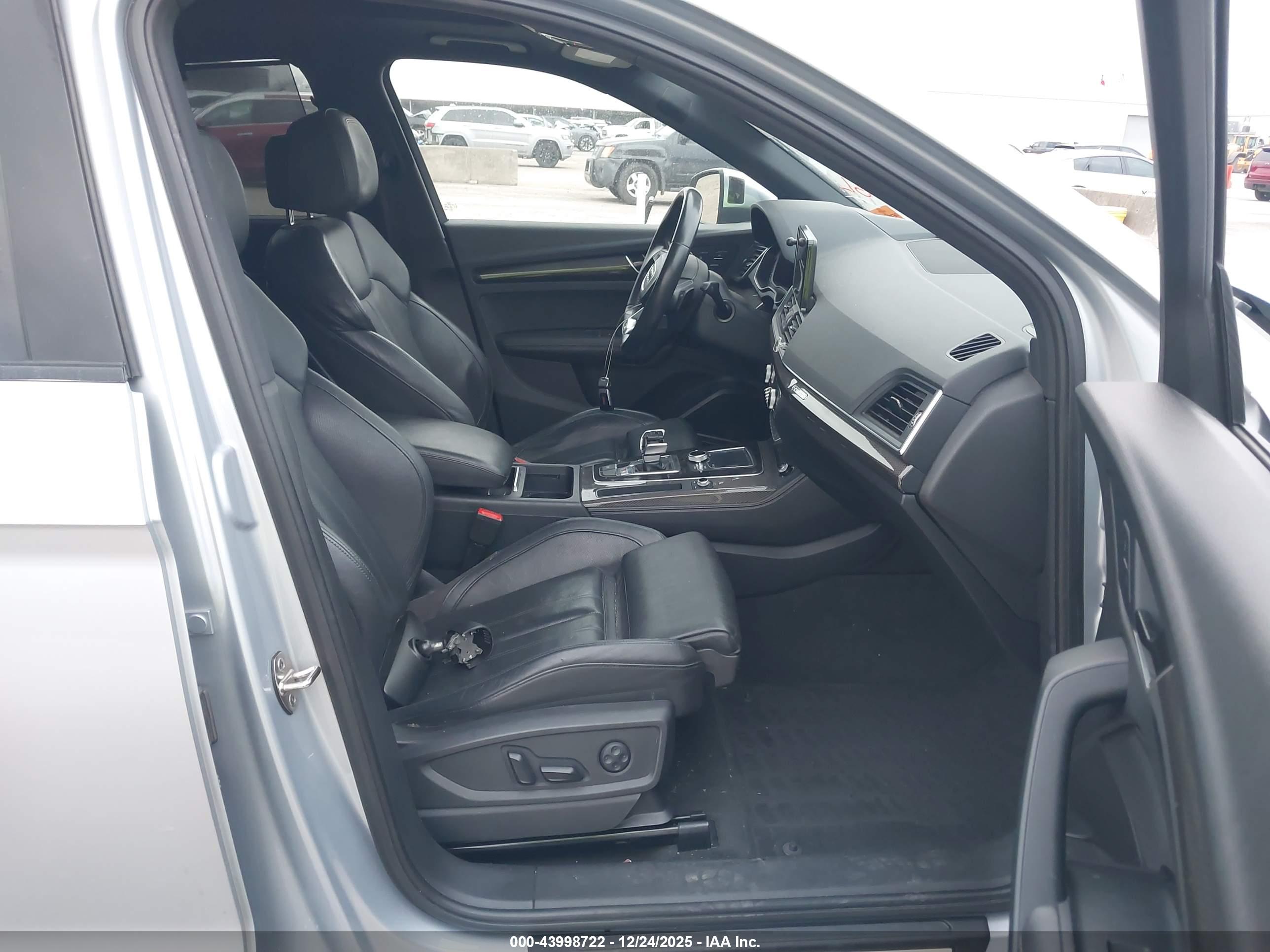 AUDI SQ5 image 5