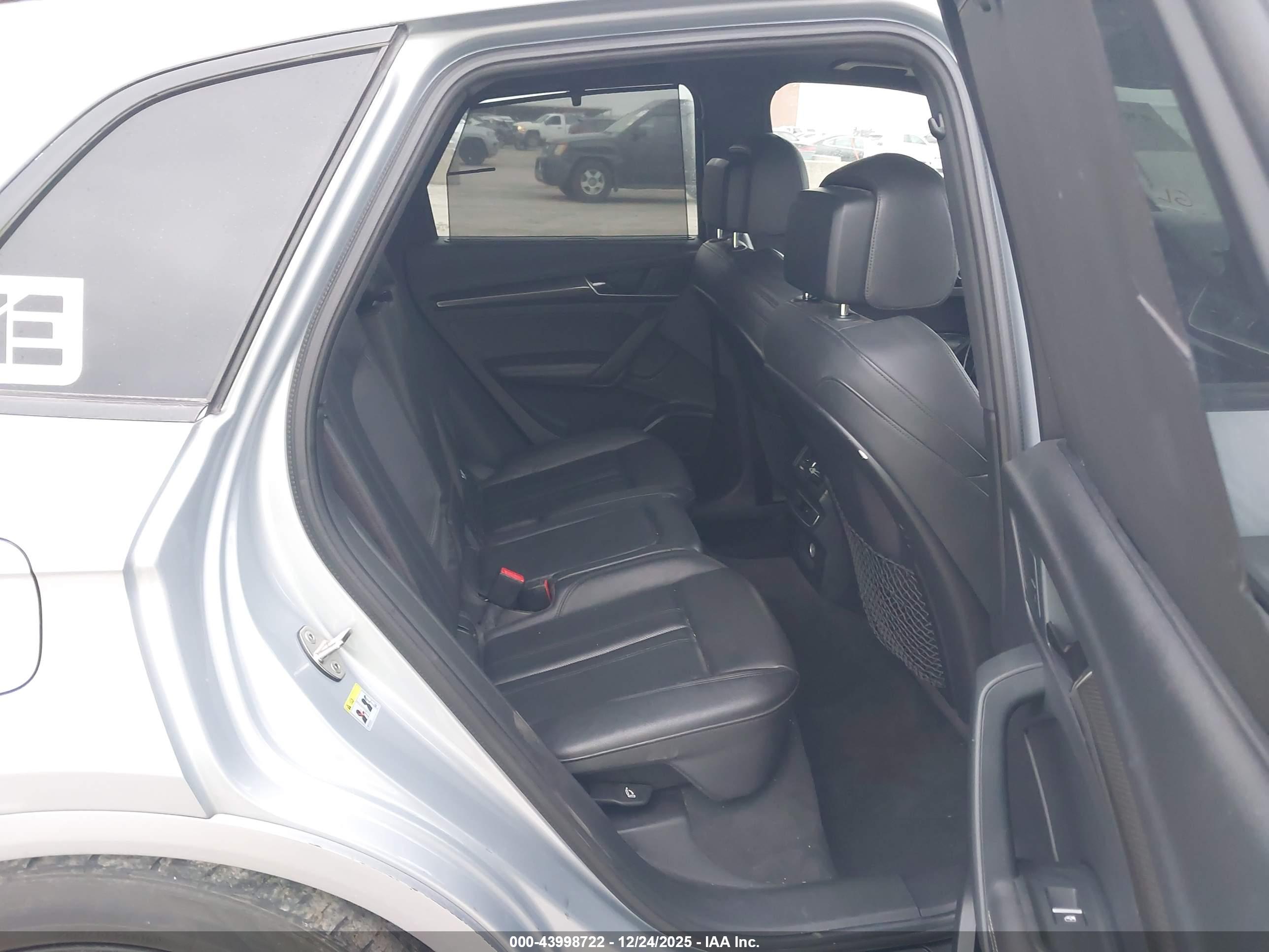 AUDI SQ5 image 8