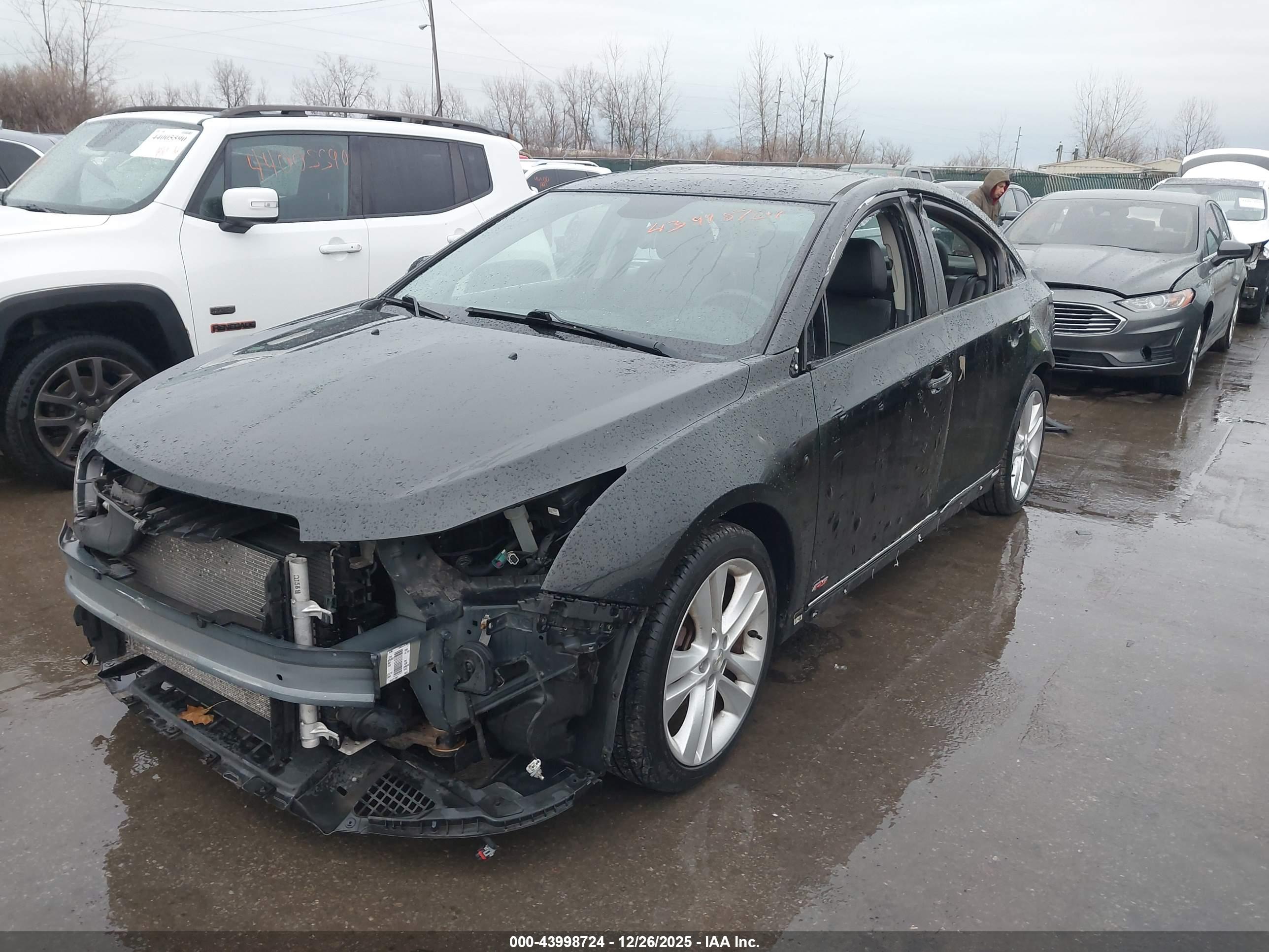 CHEVROLET CRUZE image 2