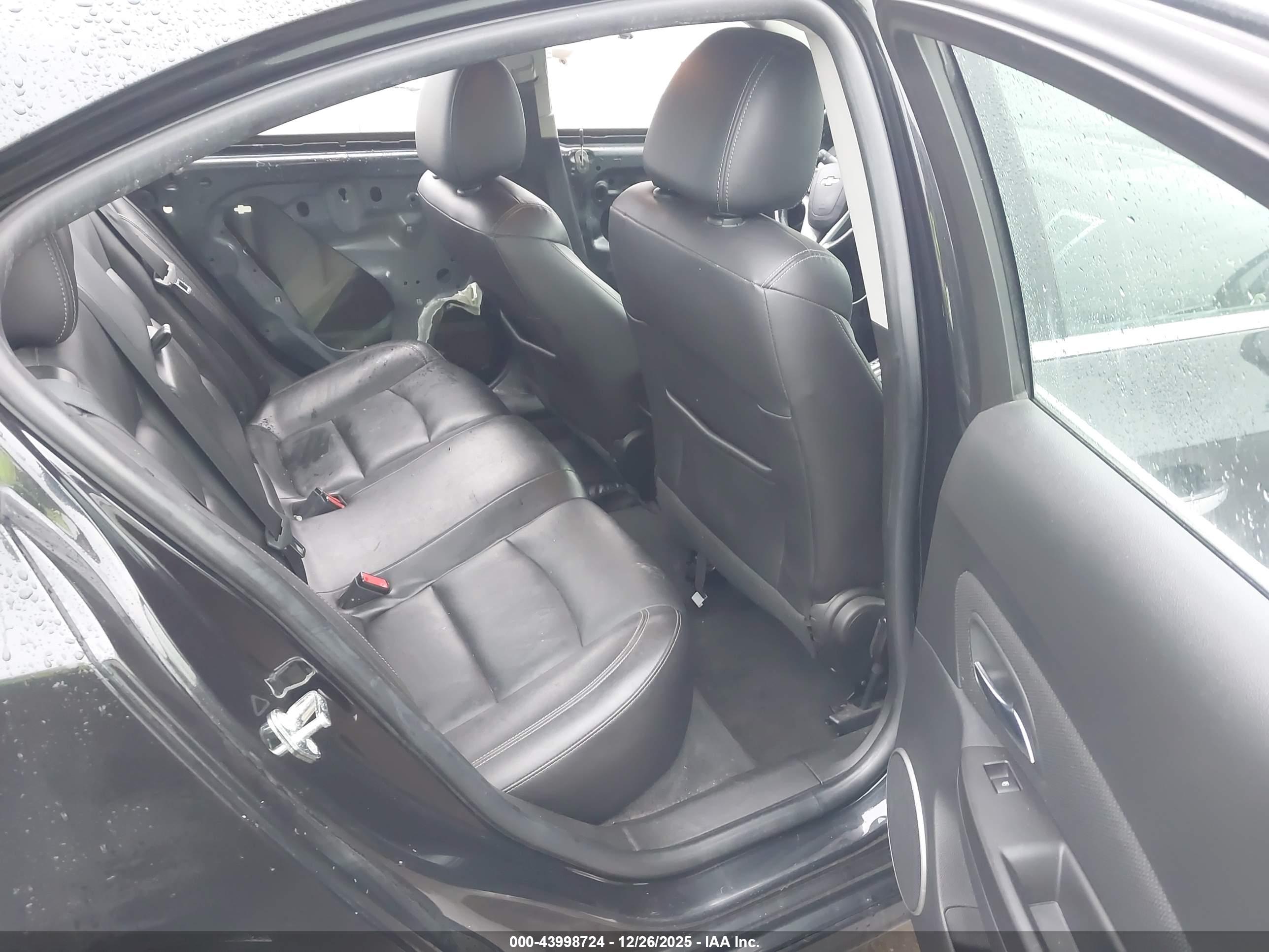 CHEVROLET CRUZE image 8