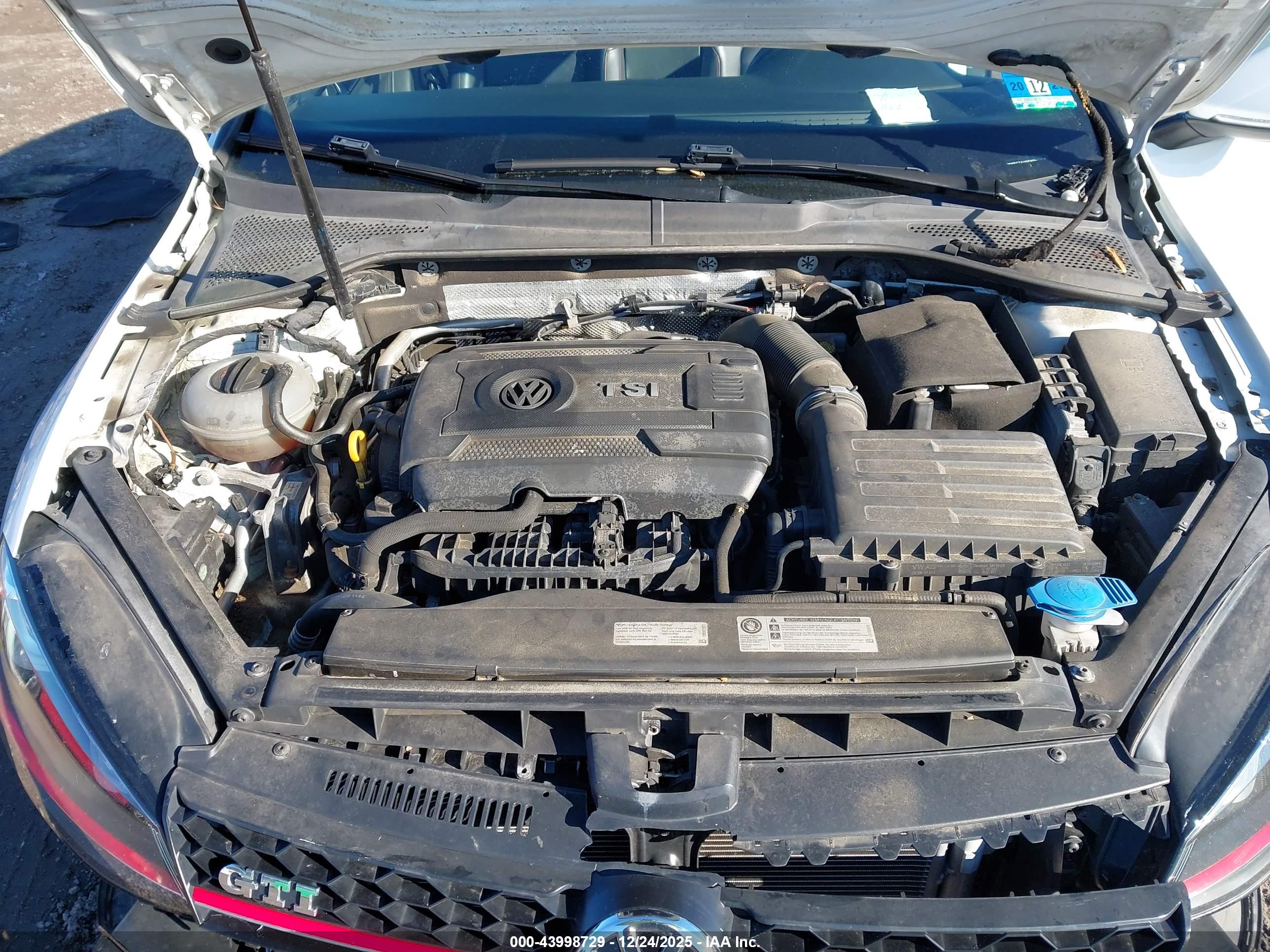 VOLKSWAGEN GOLF image 10