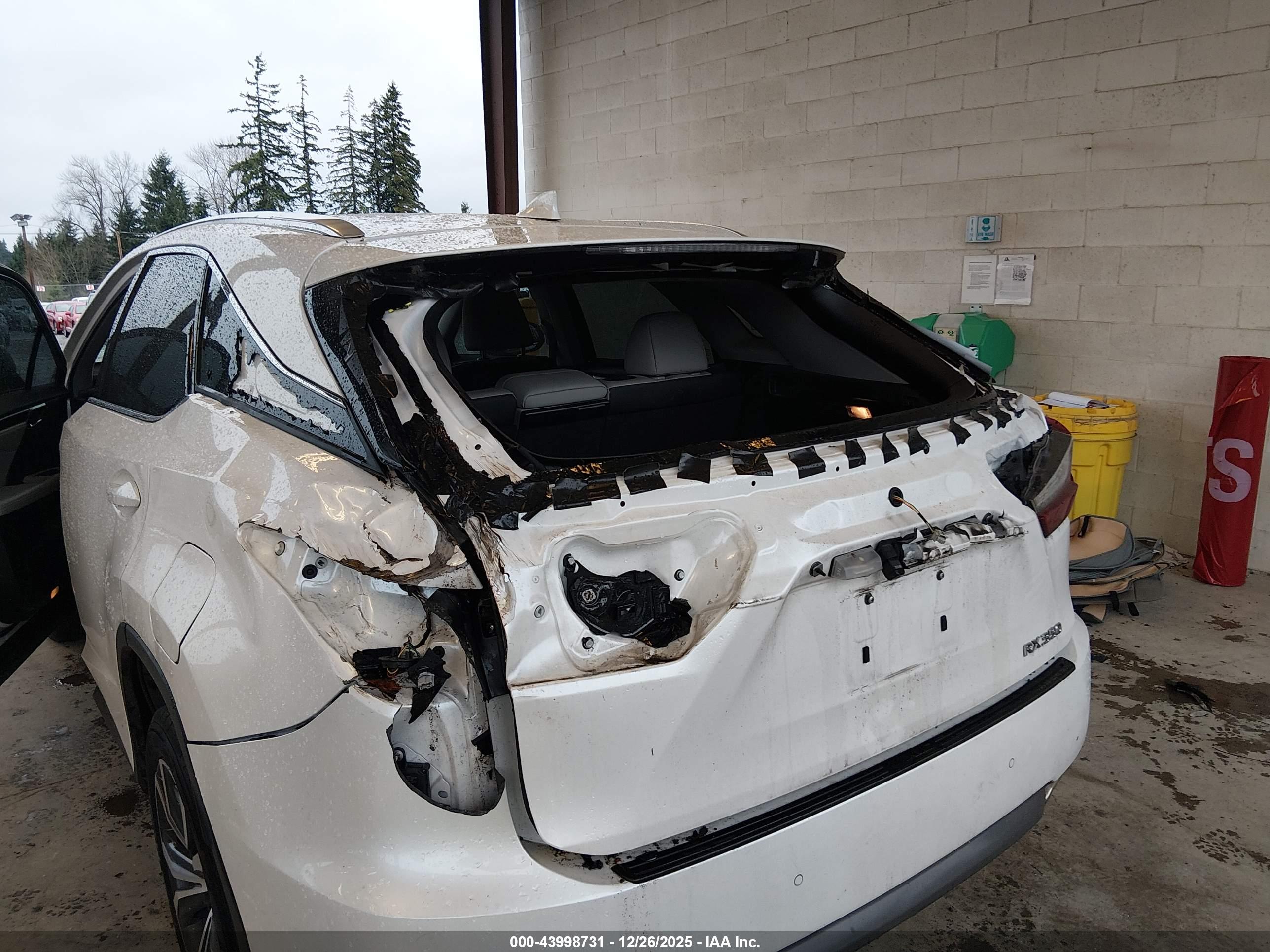 LEXUS RX image 6