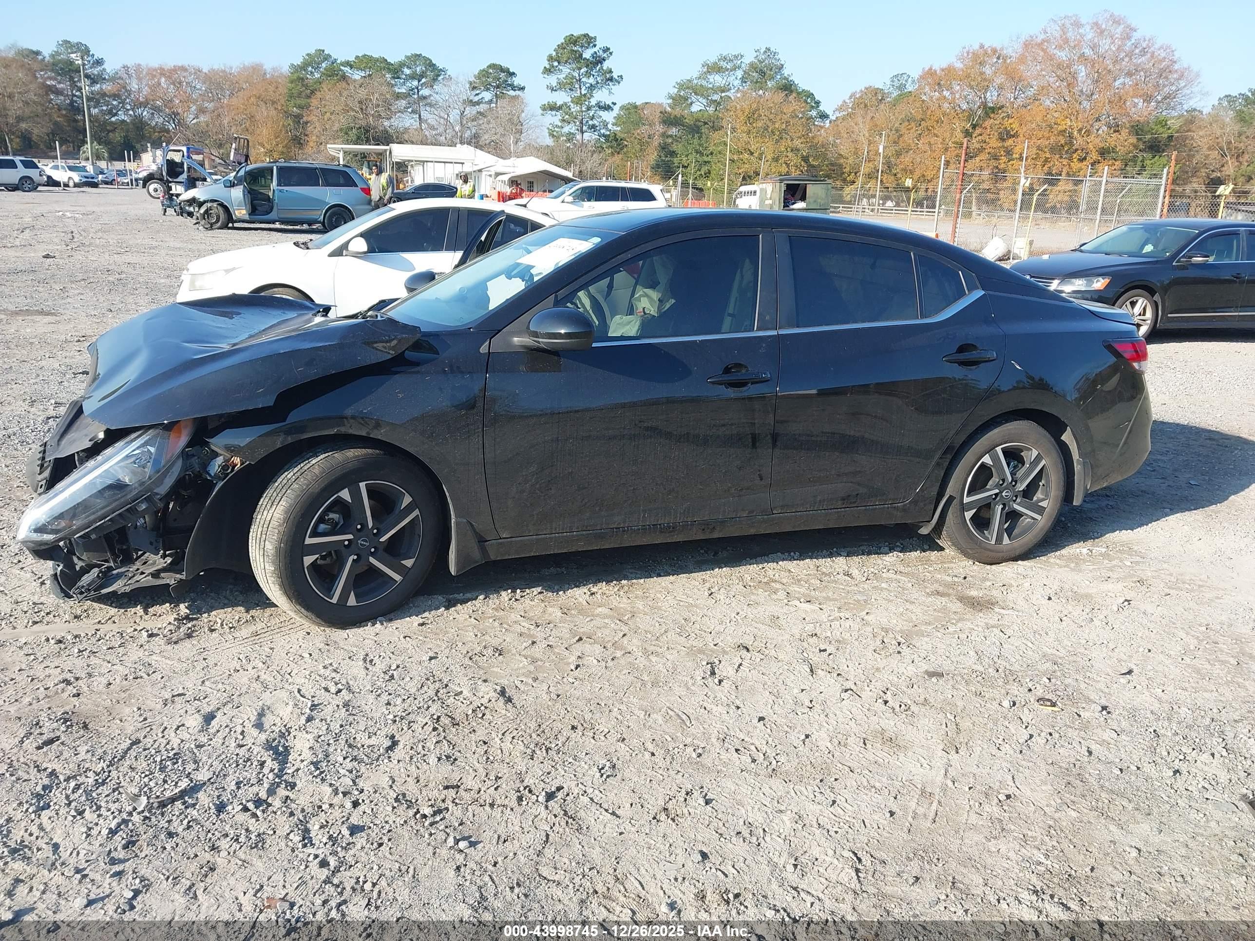 NISSAN SENTRA image 2