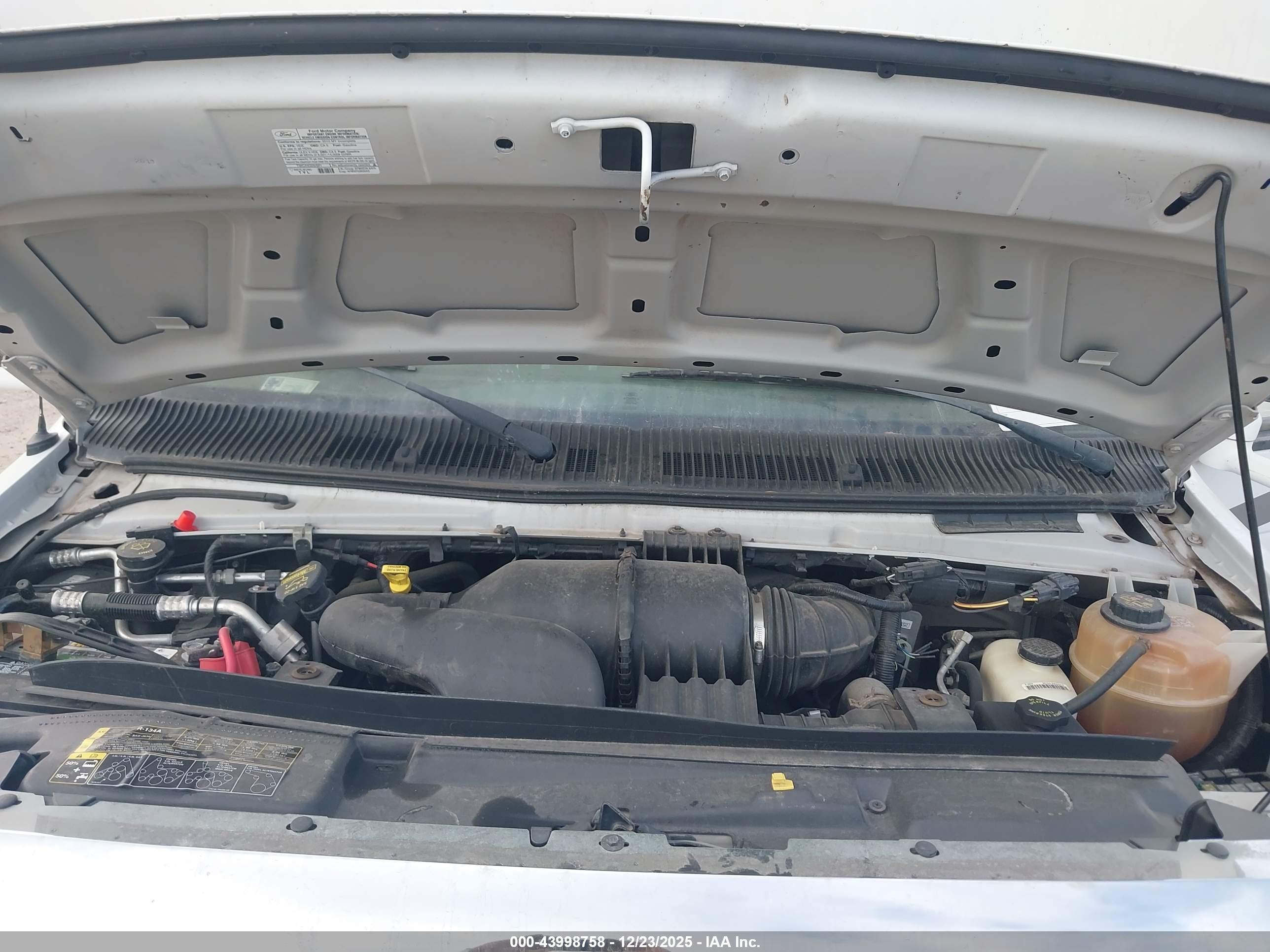 FORD E-350 image 10