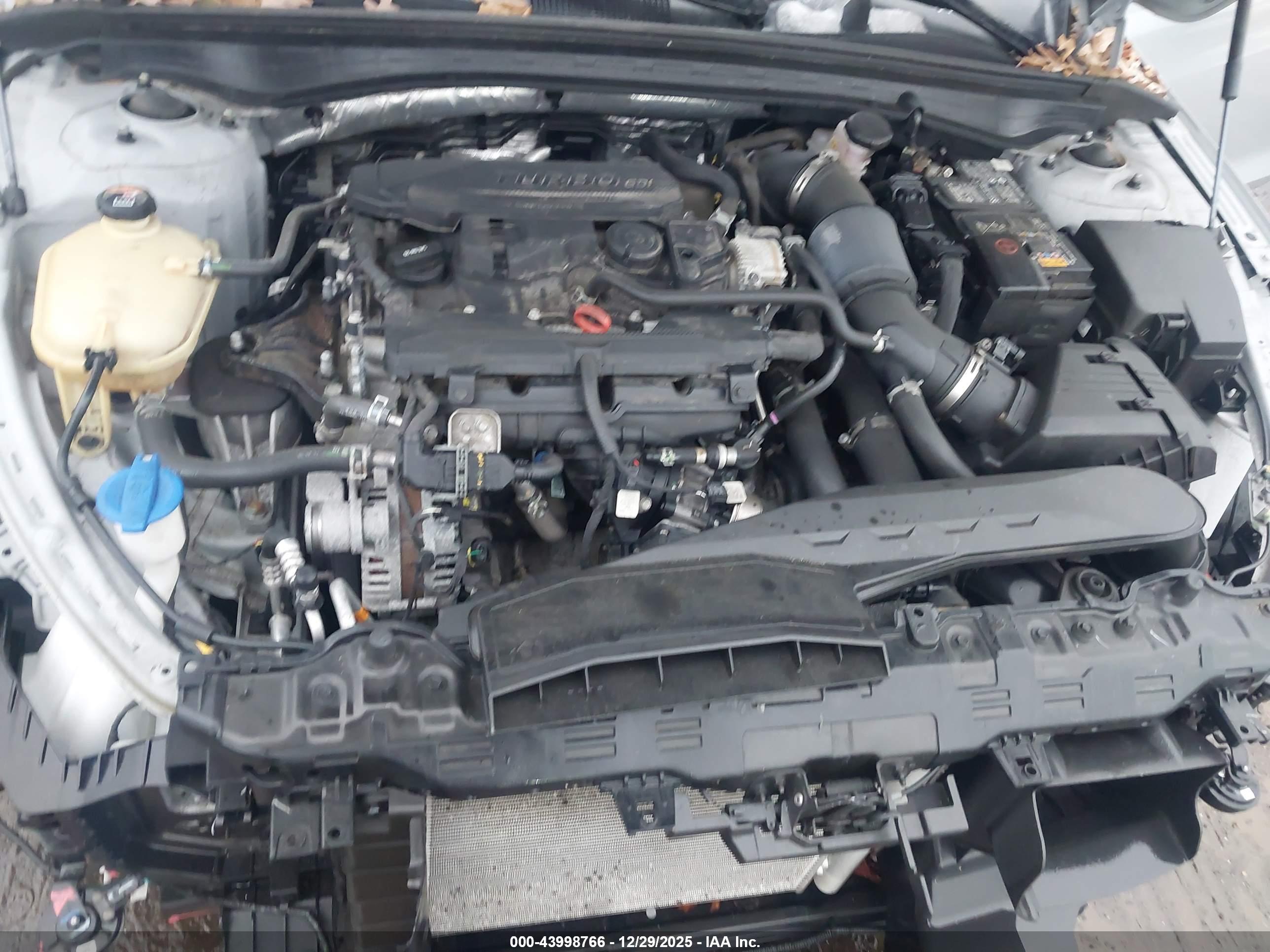 KIA K5 image 10