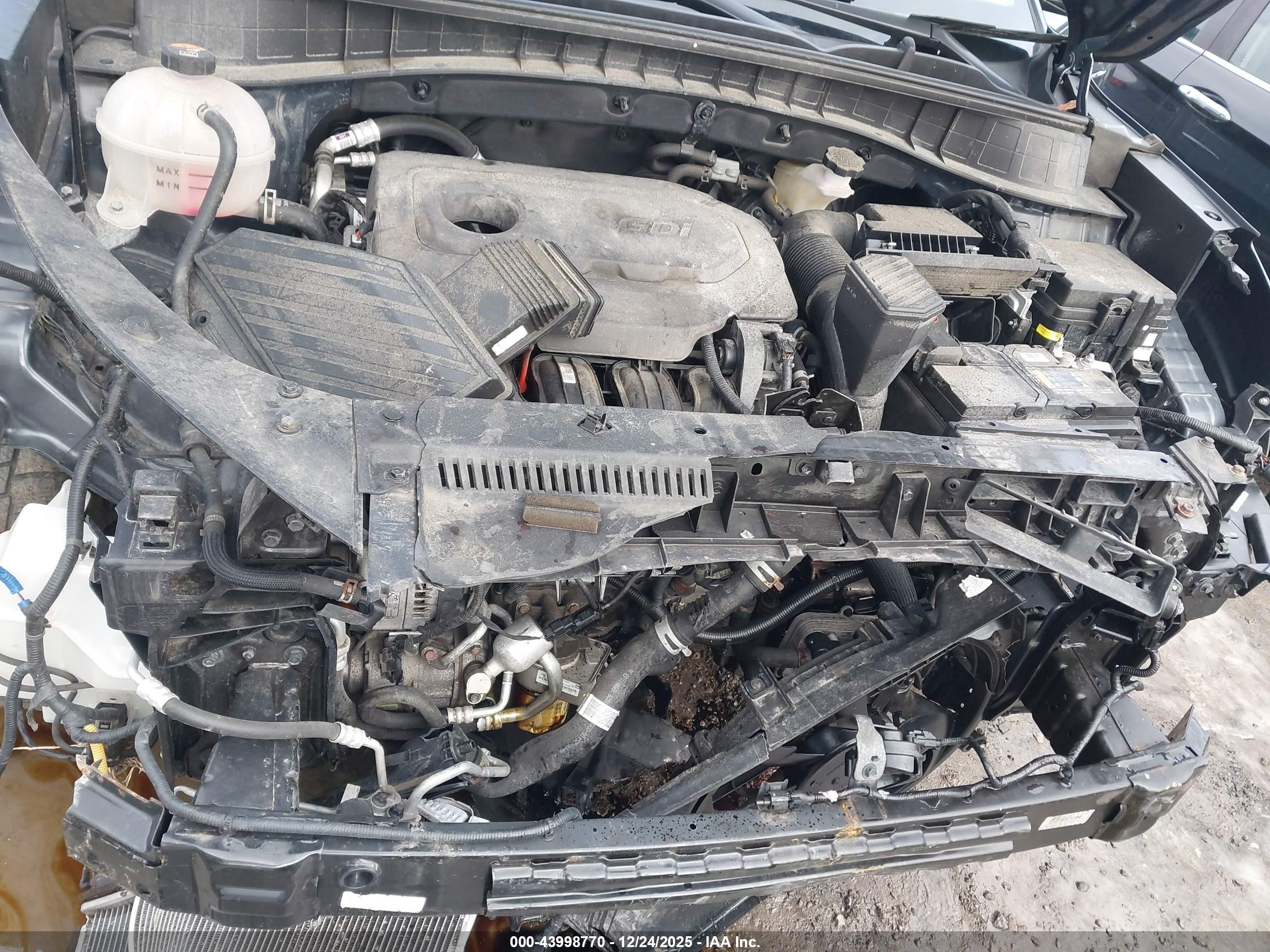 HYUNDAI TUCSON image 10