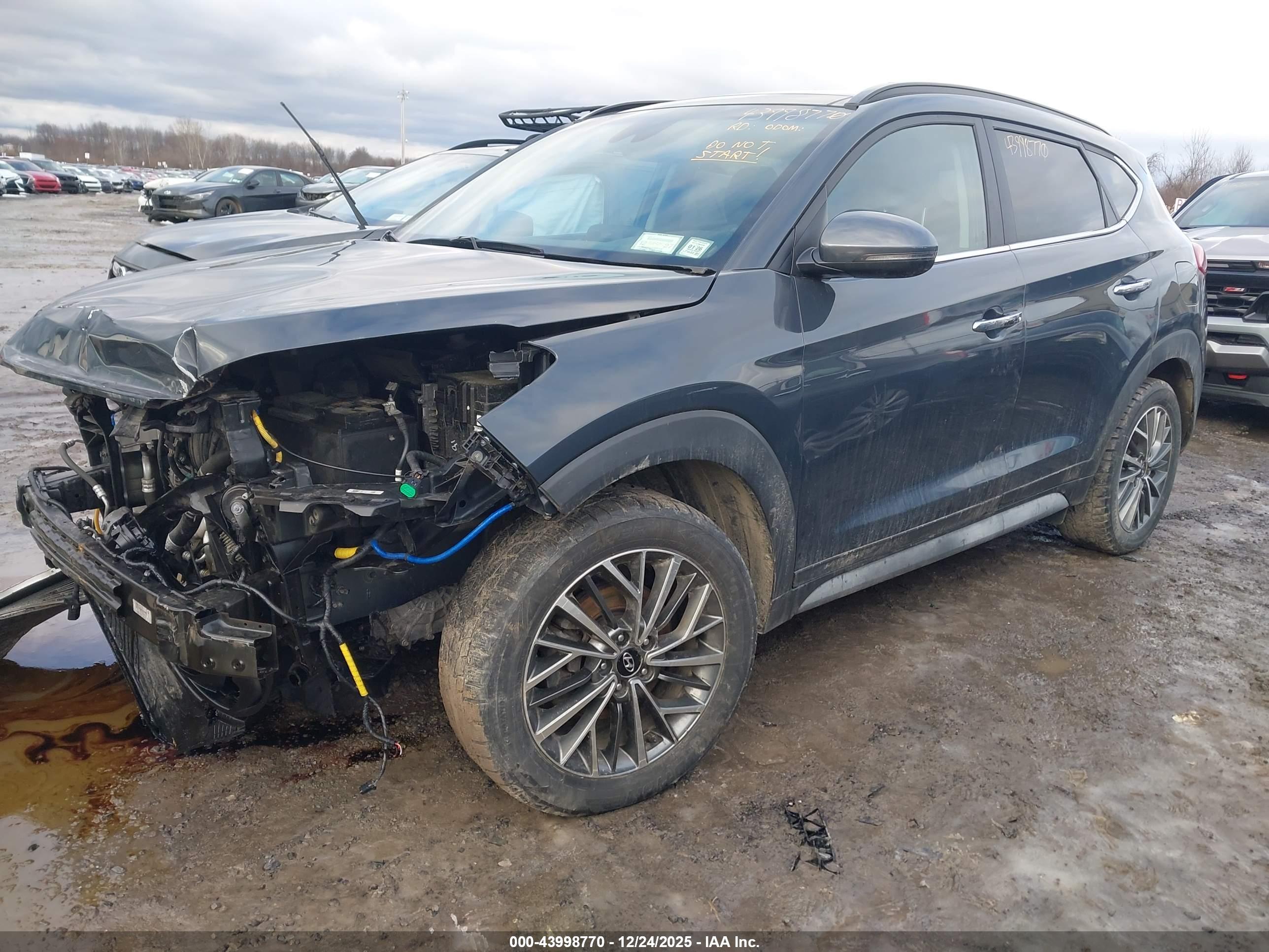 HYUNDAI TUCSON image 2