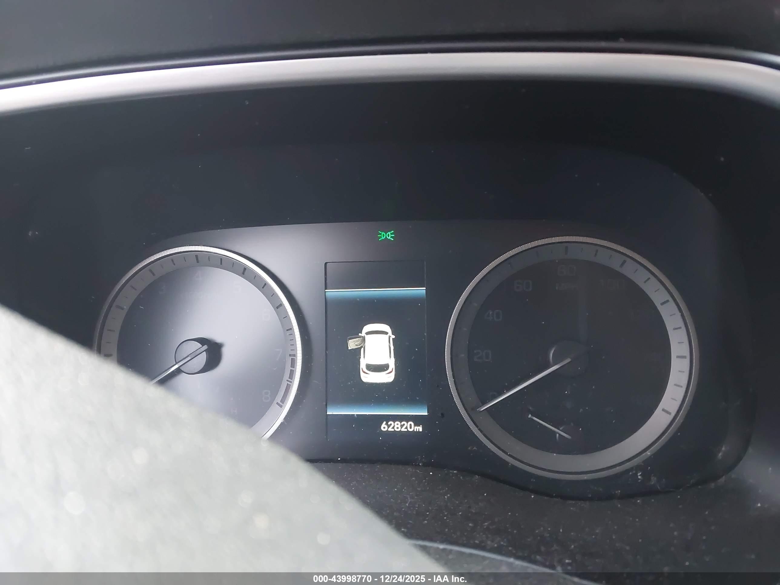 HYUNDAI TUCSON image 7