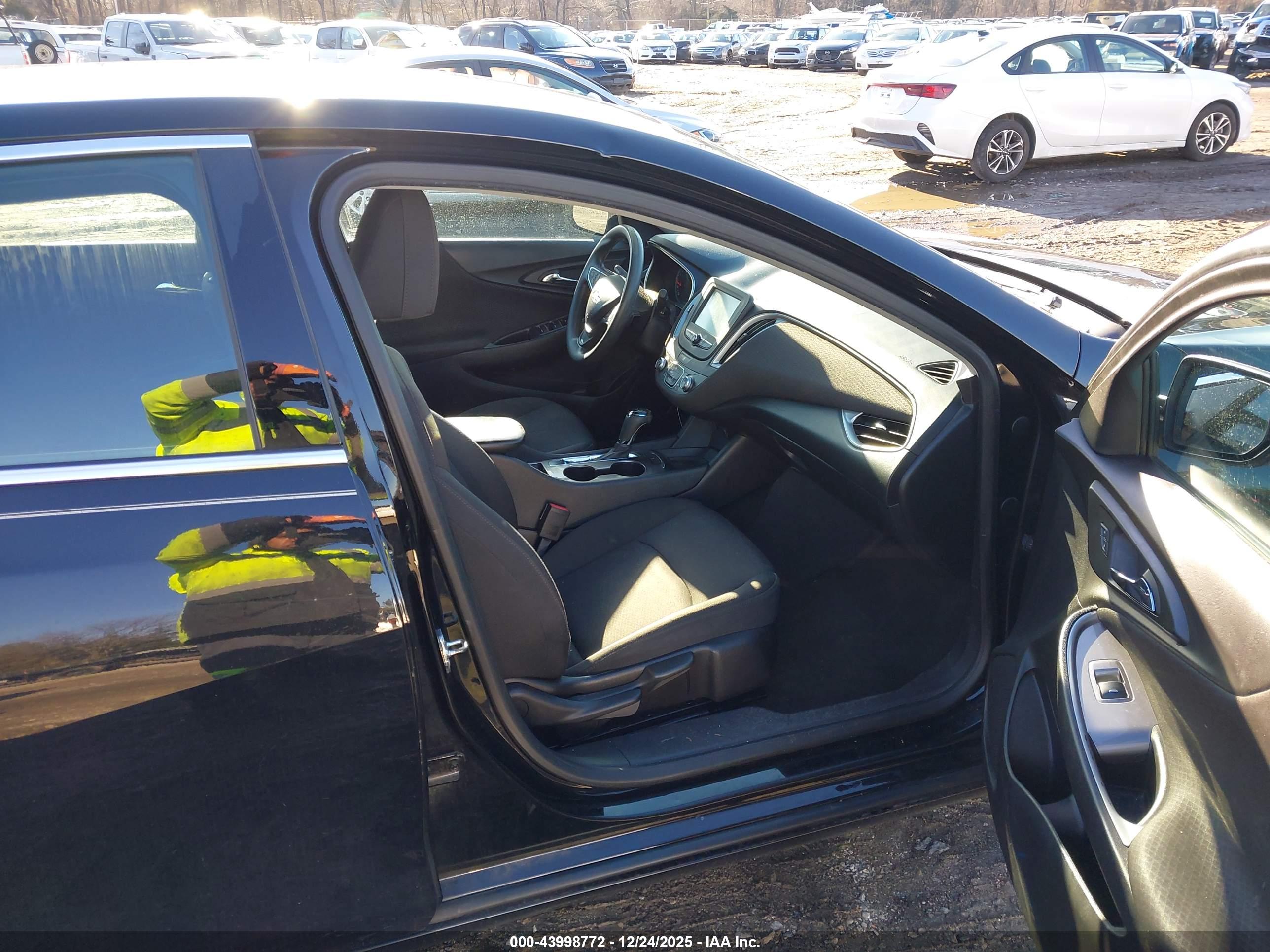 CHEVROLET MALIBU image 5