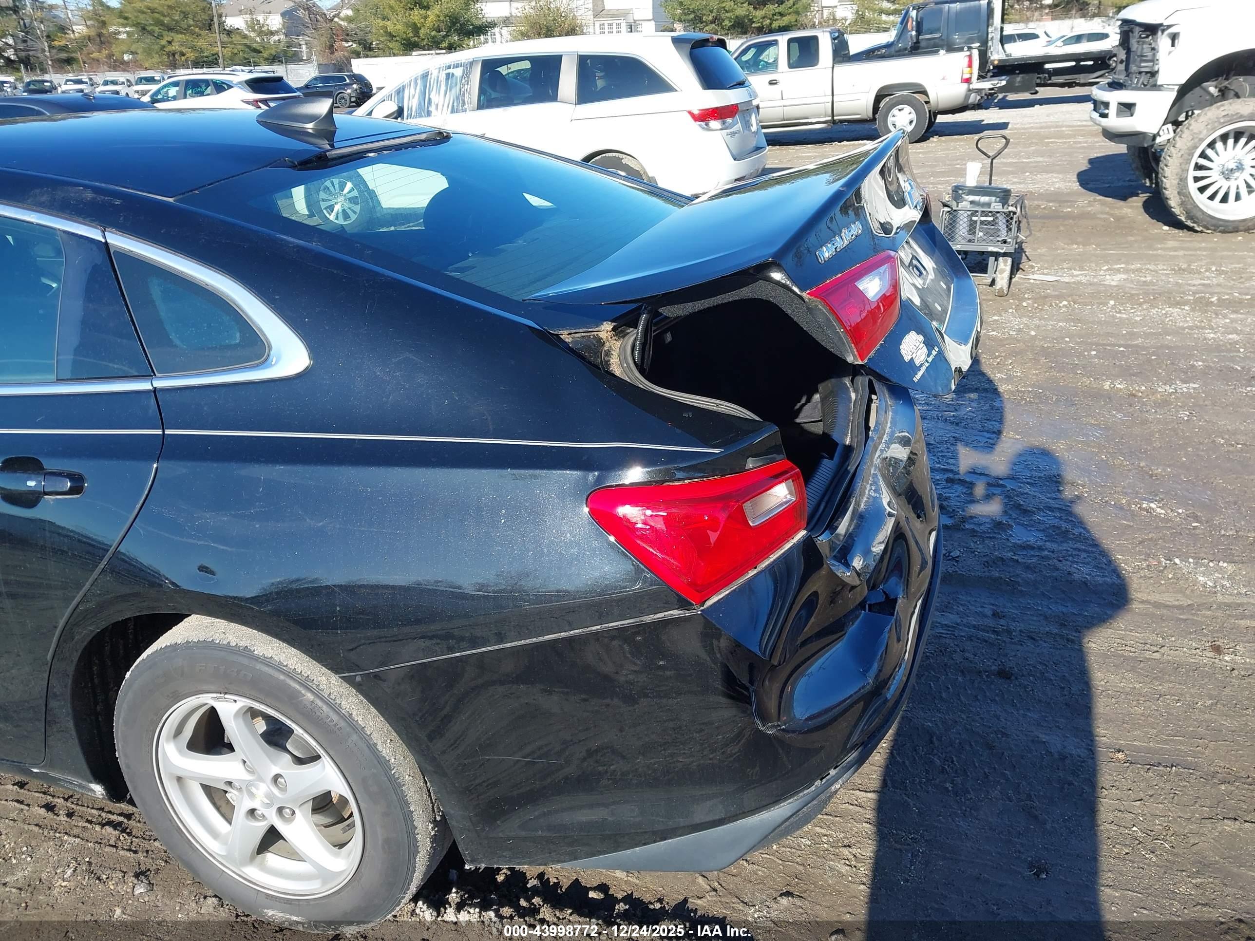 CHEVROLET MALIBU image 6