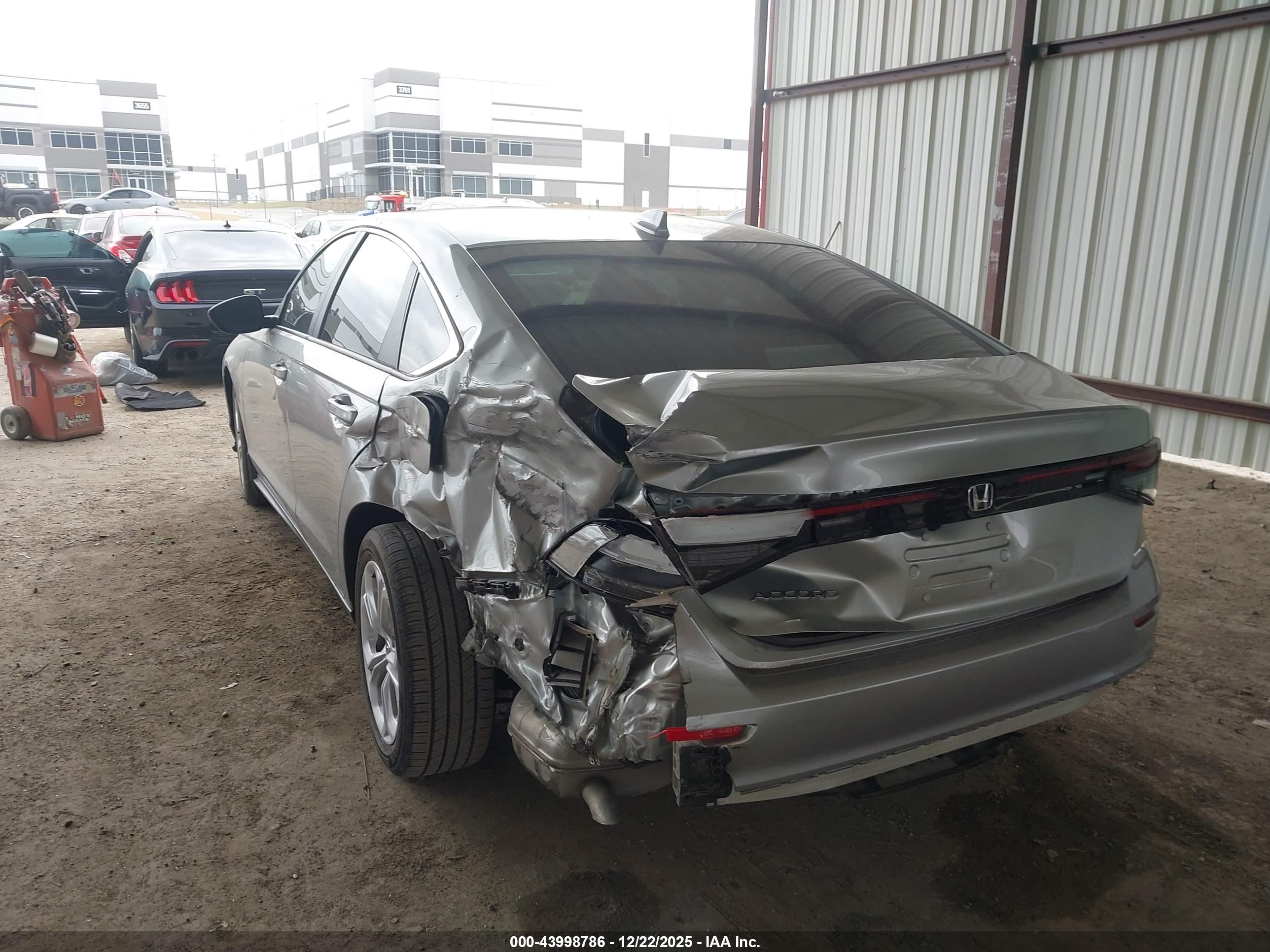 HONDA ACCORD image 3