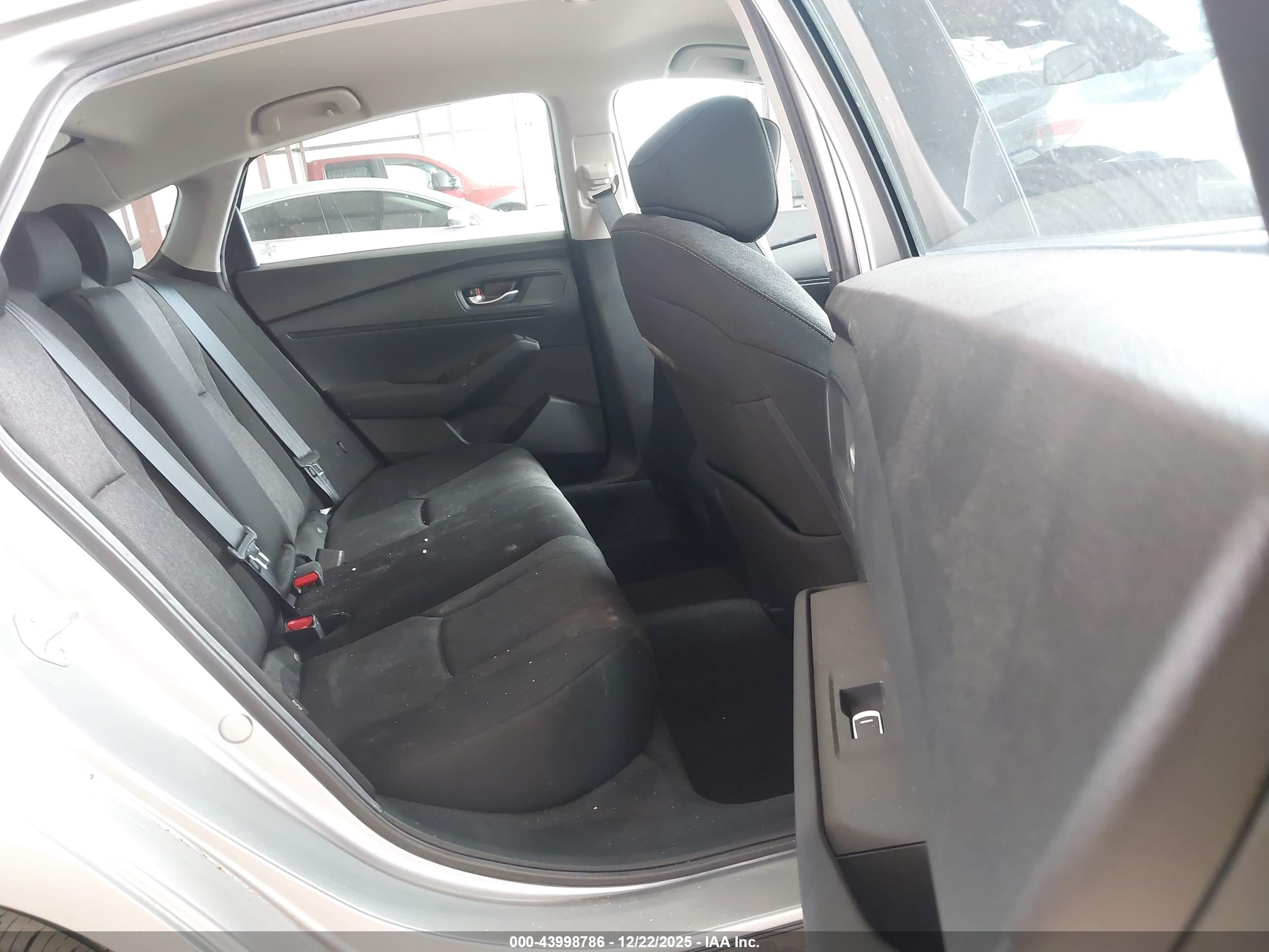 HONDA ACCORD image 8