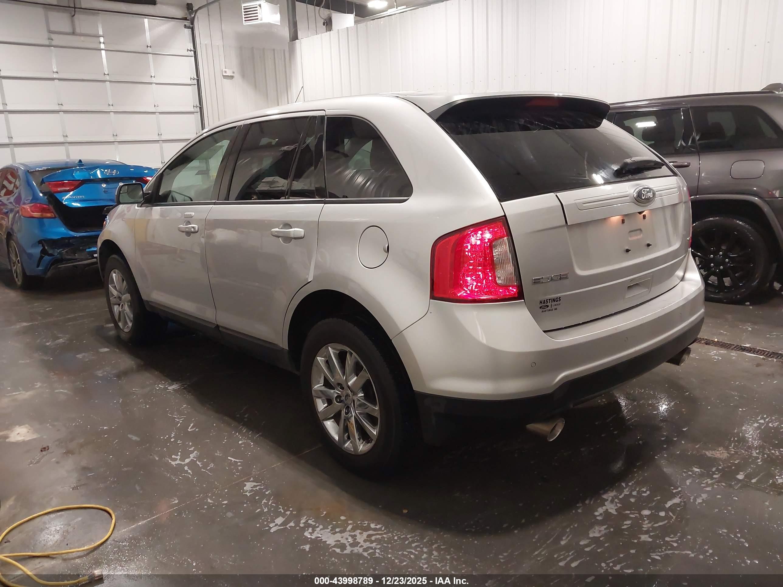 FORD EDGE image 3