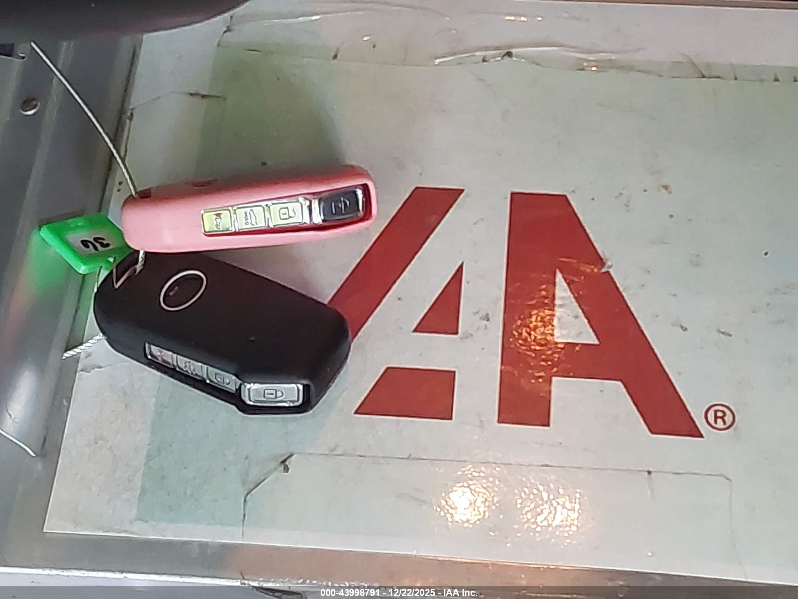 KIA K5 image 11