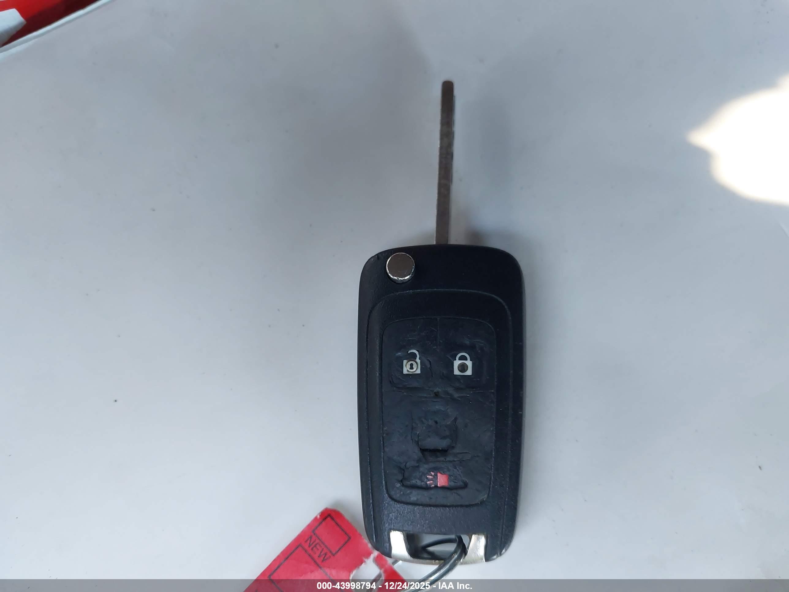 CHEVROLET EQUINOX image 11