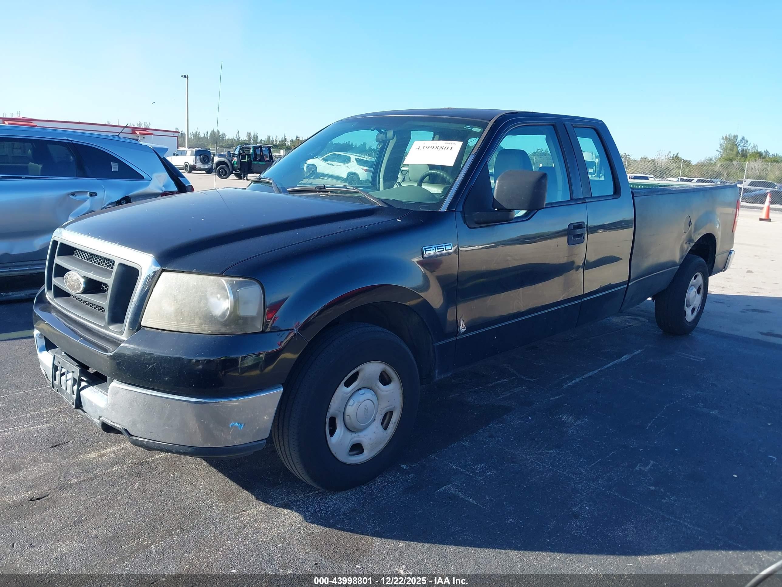 FORD F-150 image 2
