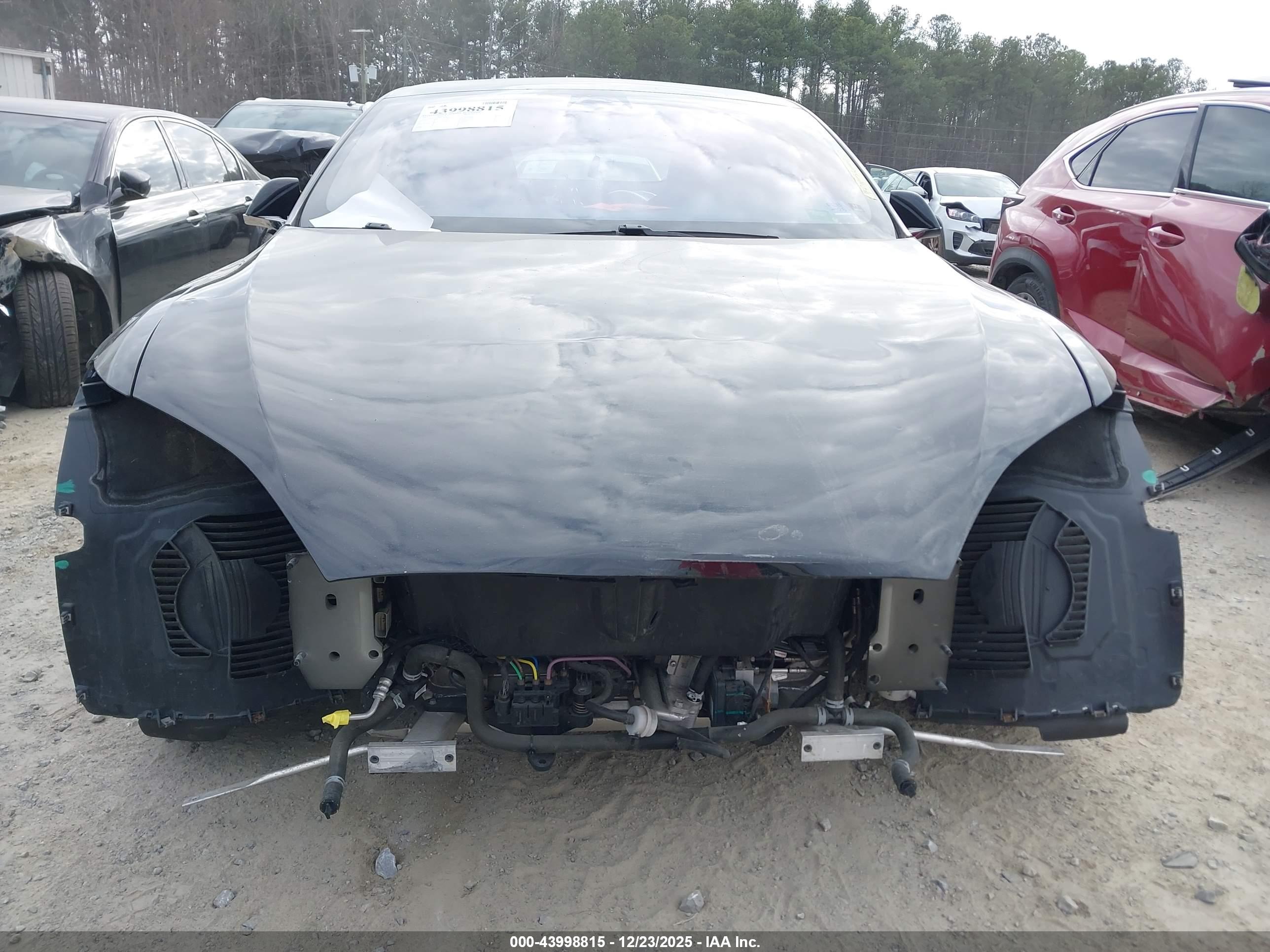 TESLA MODEL image 6