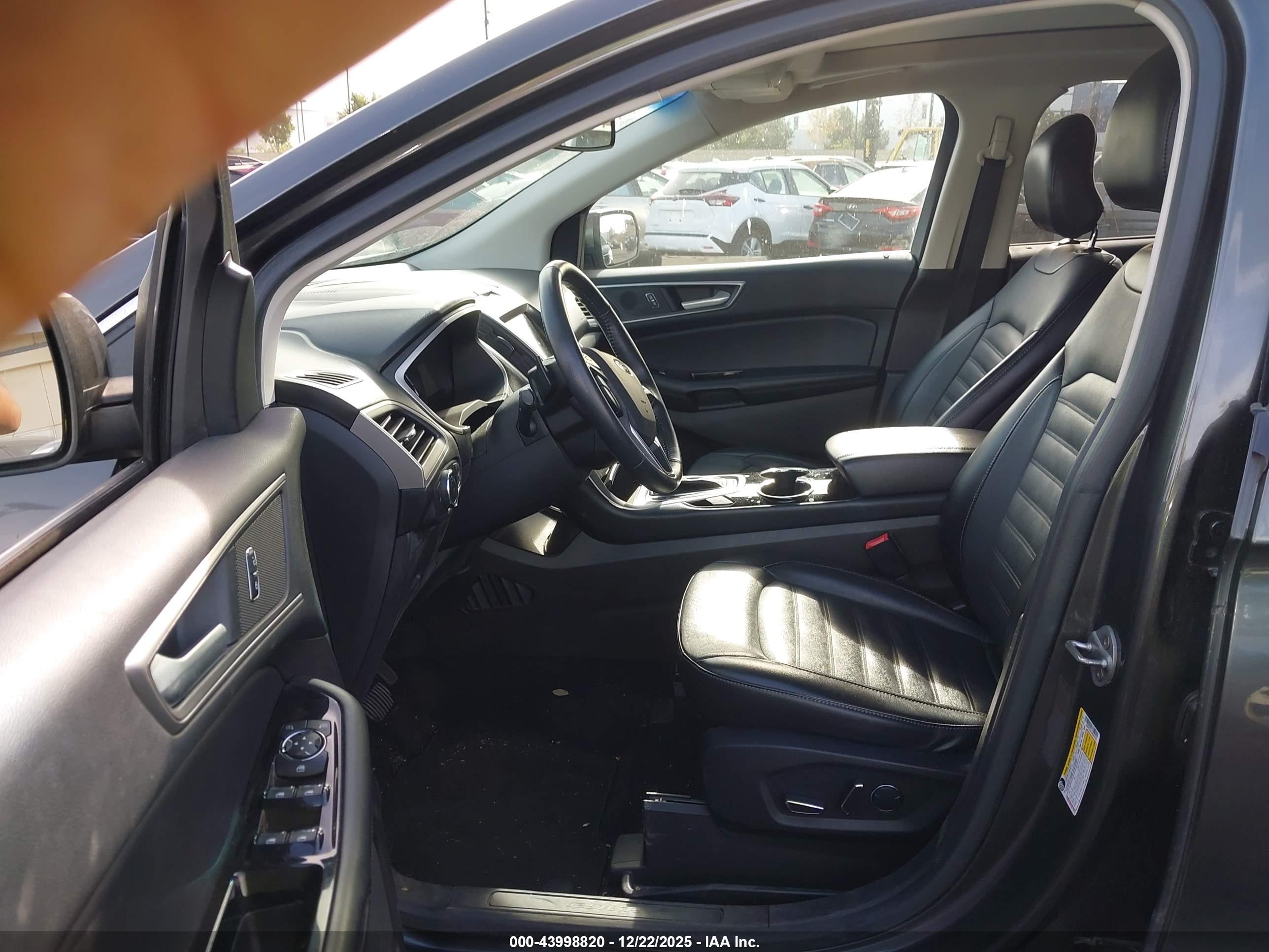 FORD EDGE image 5